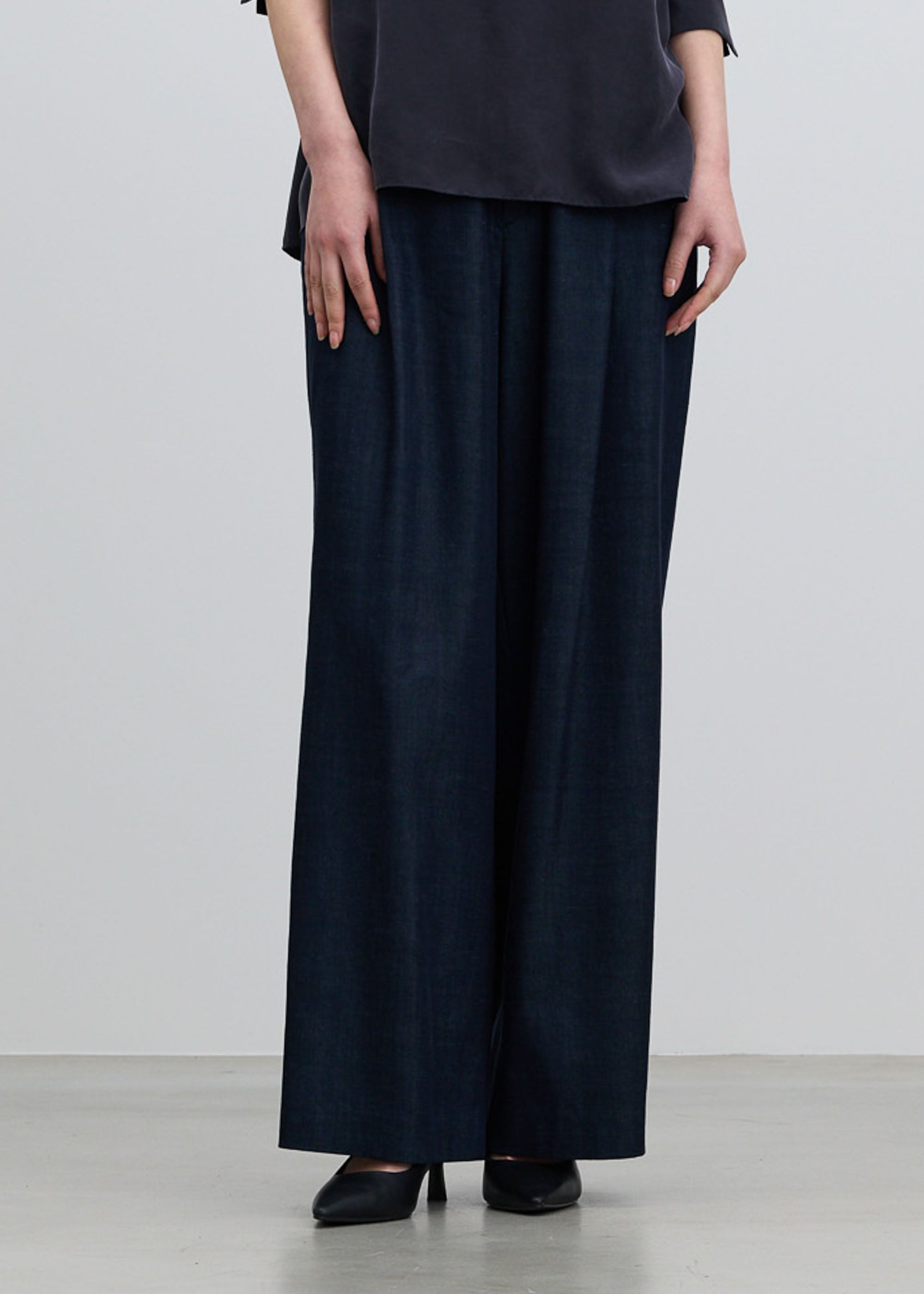 デニムライクタックワイドパンツ - SOÉJU online store｜上質な大人の