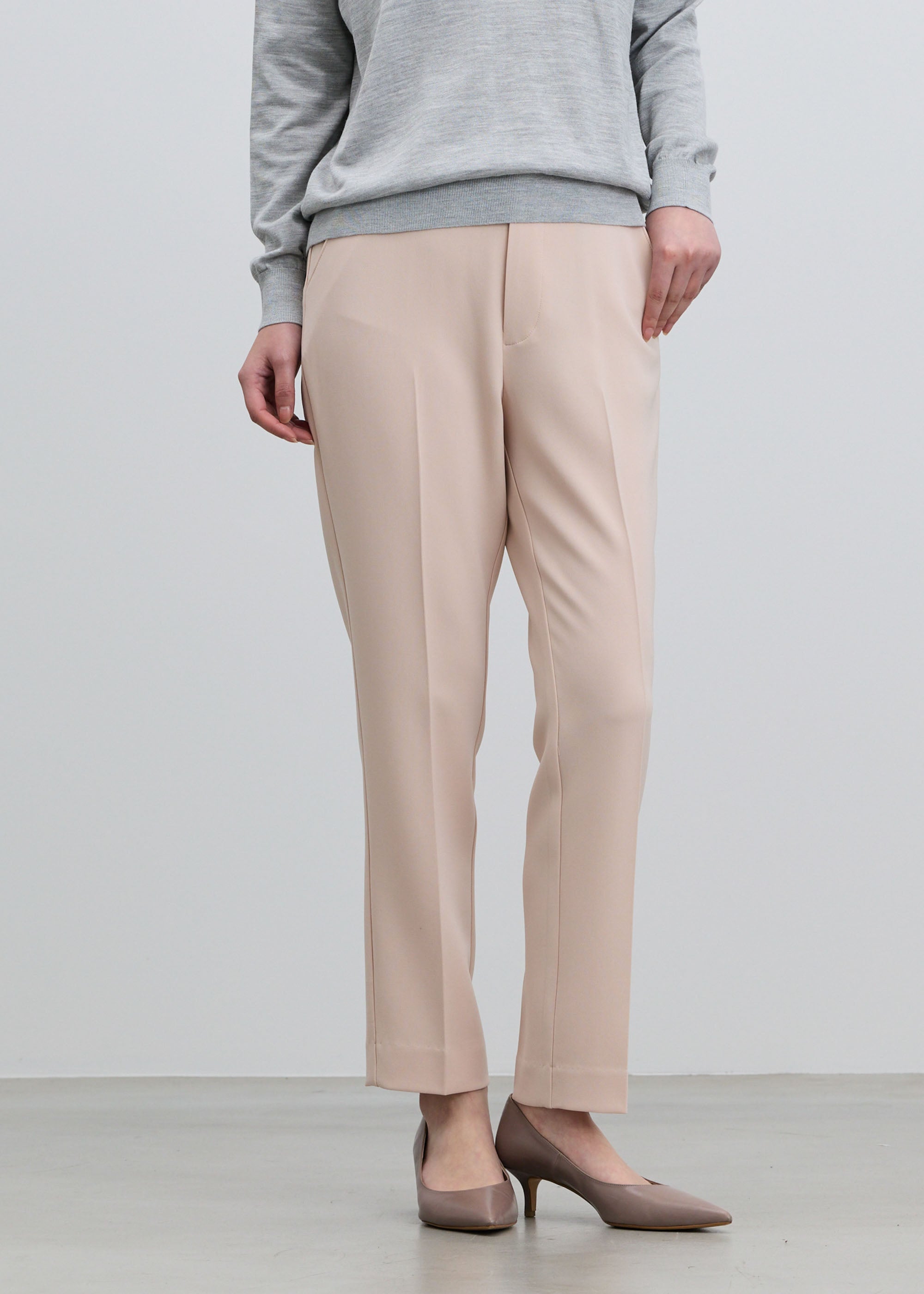 センタープレスパンツ