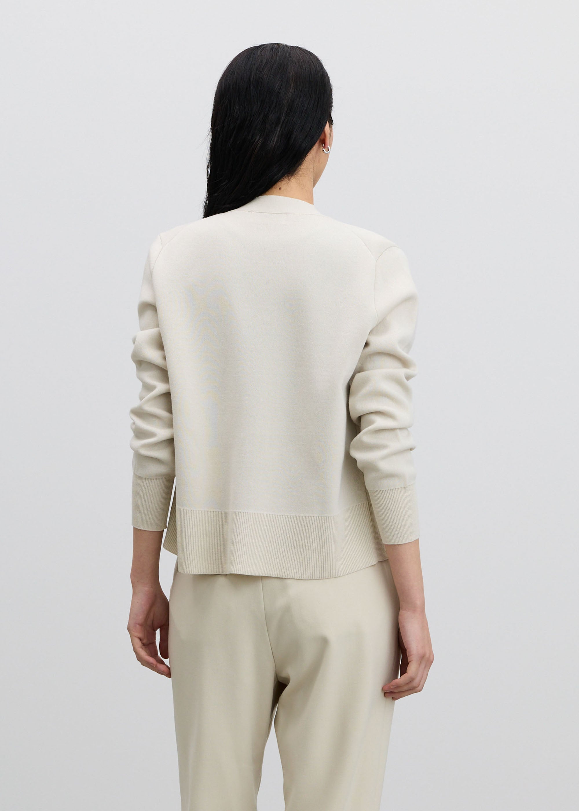 スウェットライクVネックショートニットカーディガン