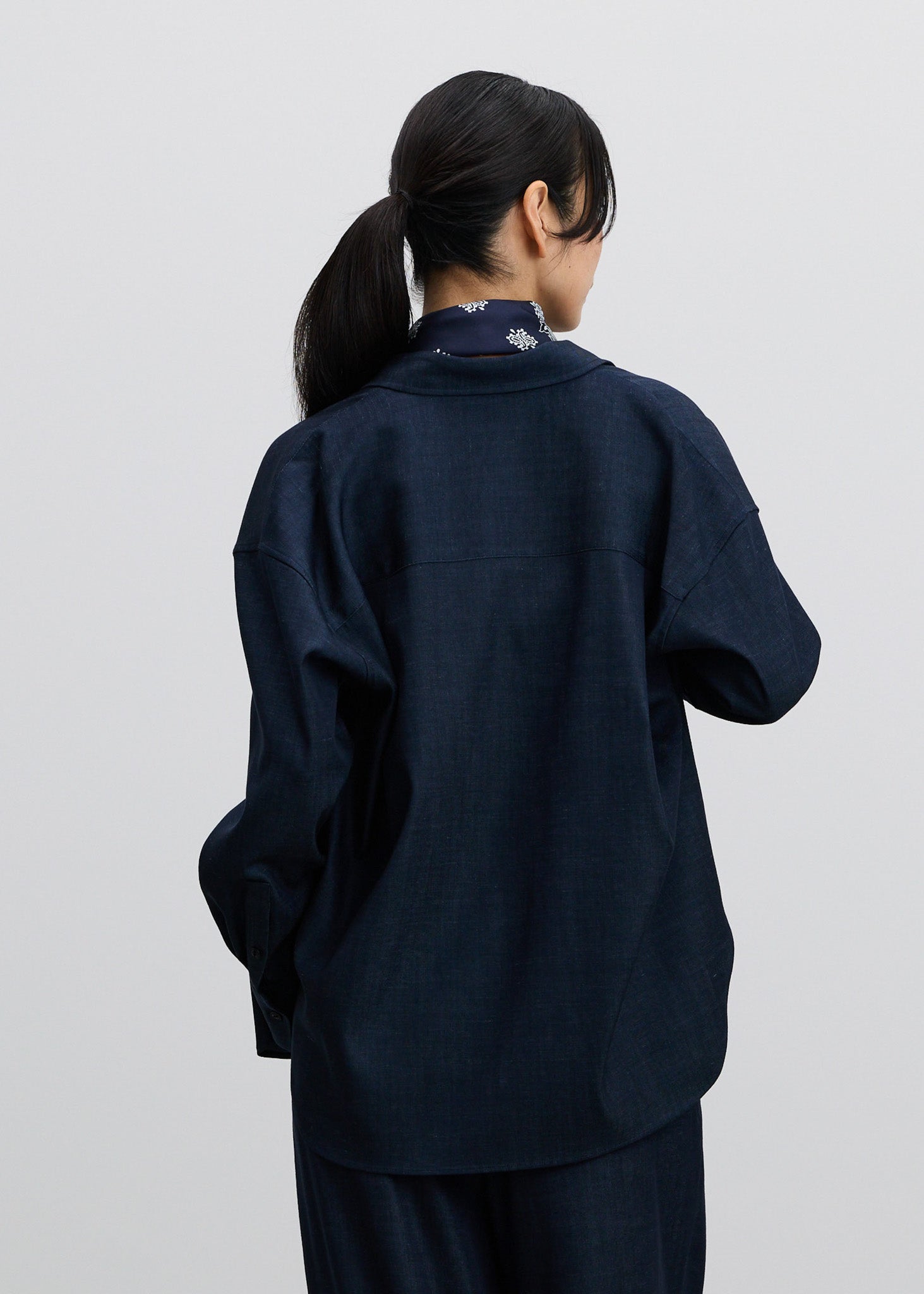 デニムライクシャツ