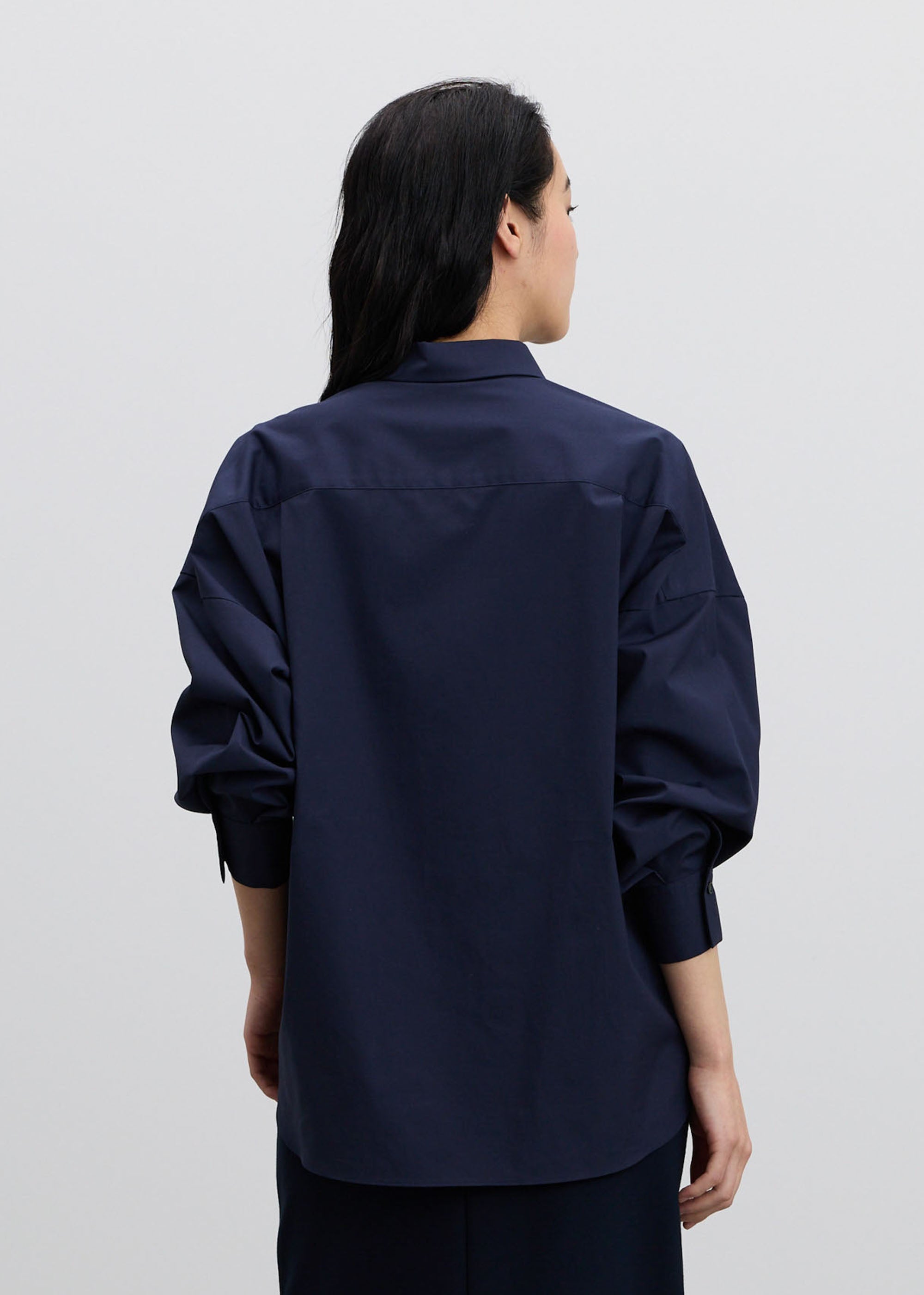 コクーンシャツ