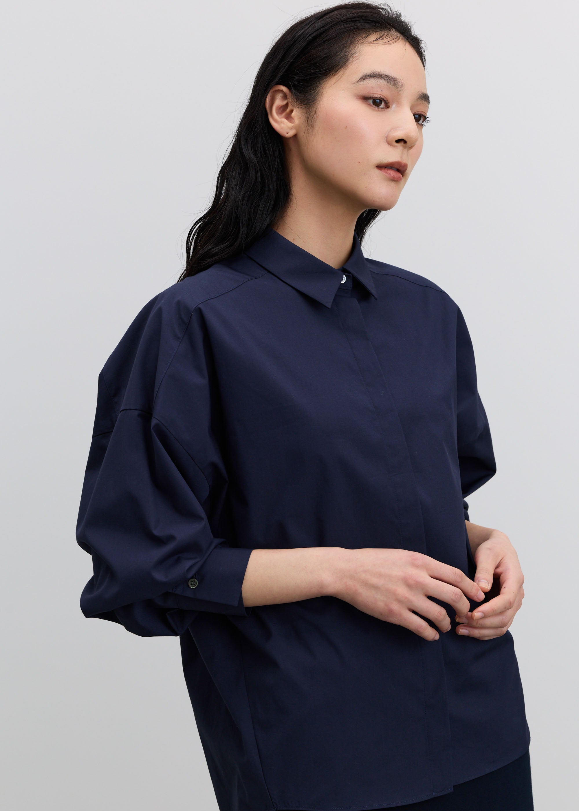 コクーンシャツ - SOÉJU online store｜上質な大人の女性のためのトップス