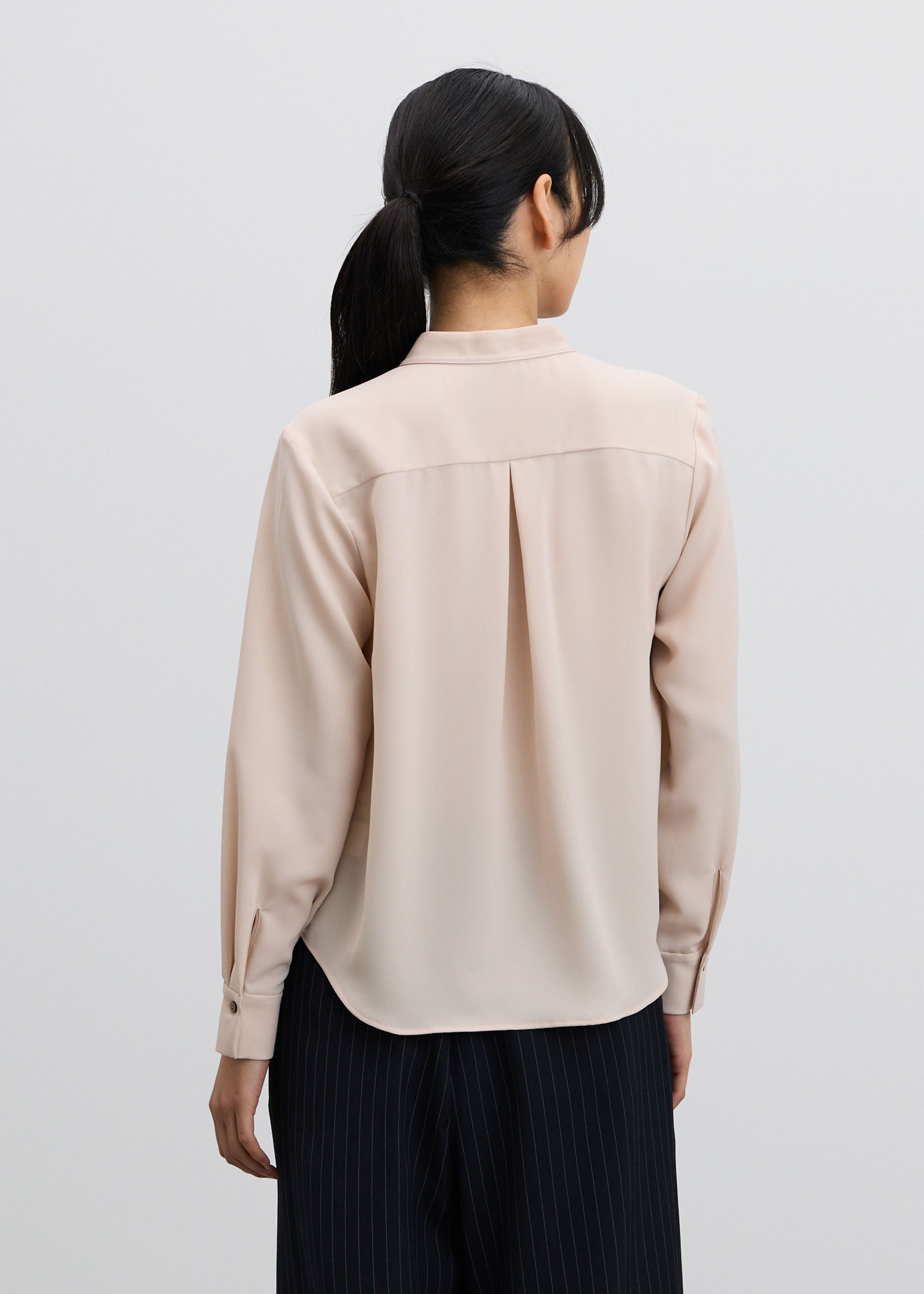 エアリージョーゼットリボンブラウス