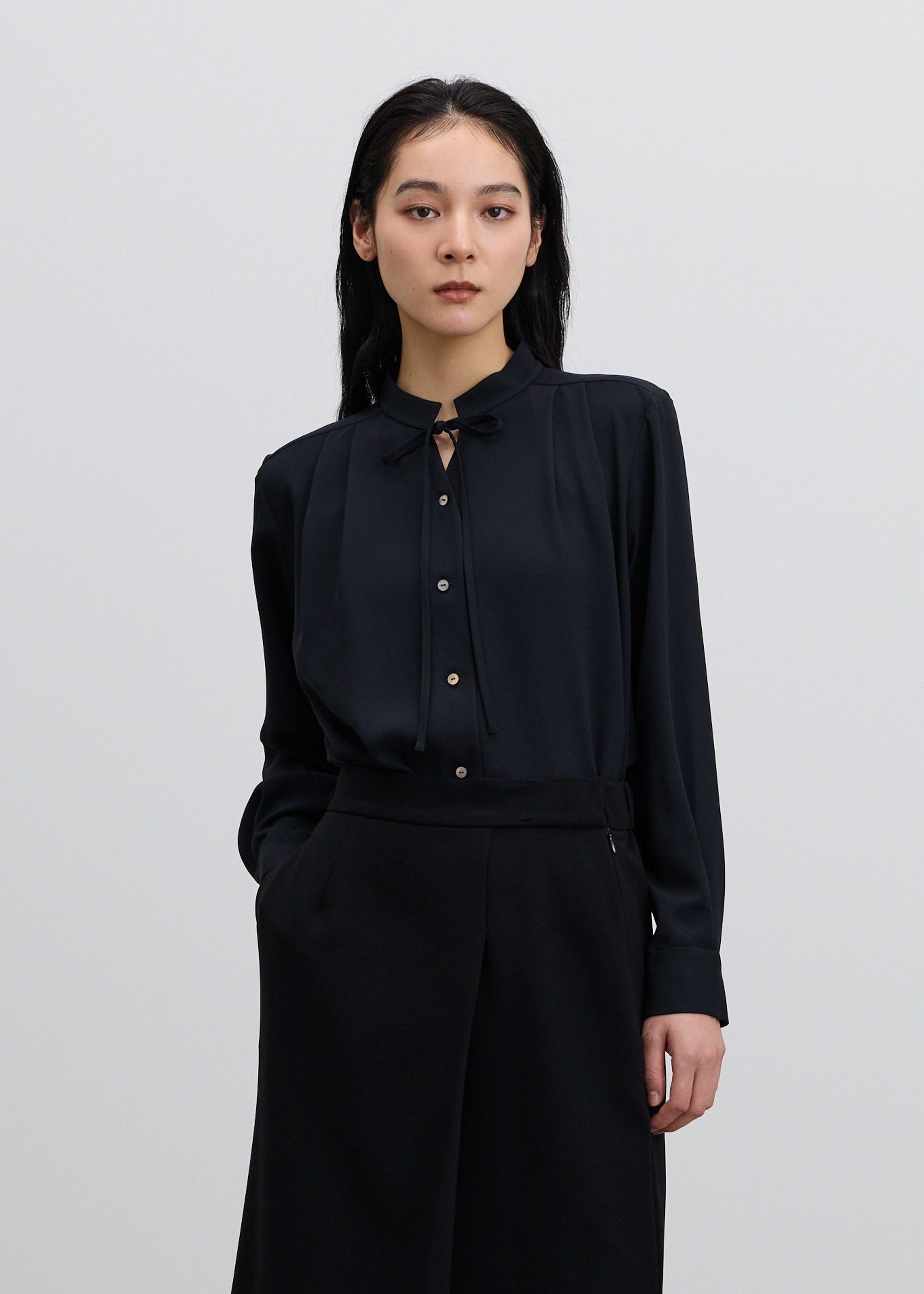 エアリージョーゼットリボンブラウス