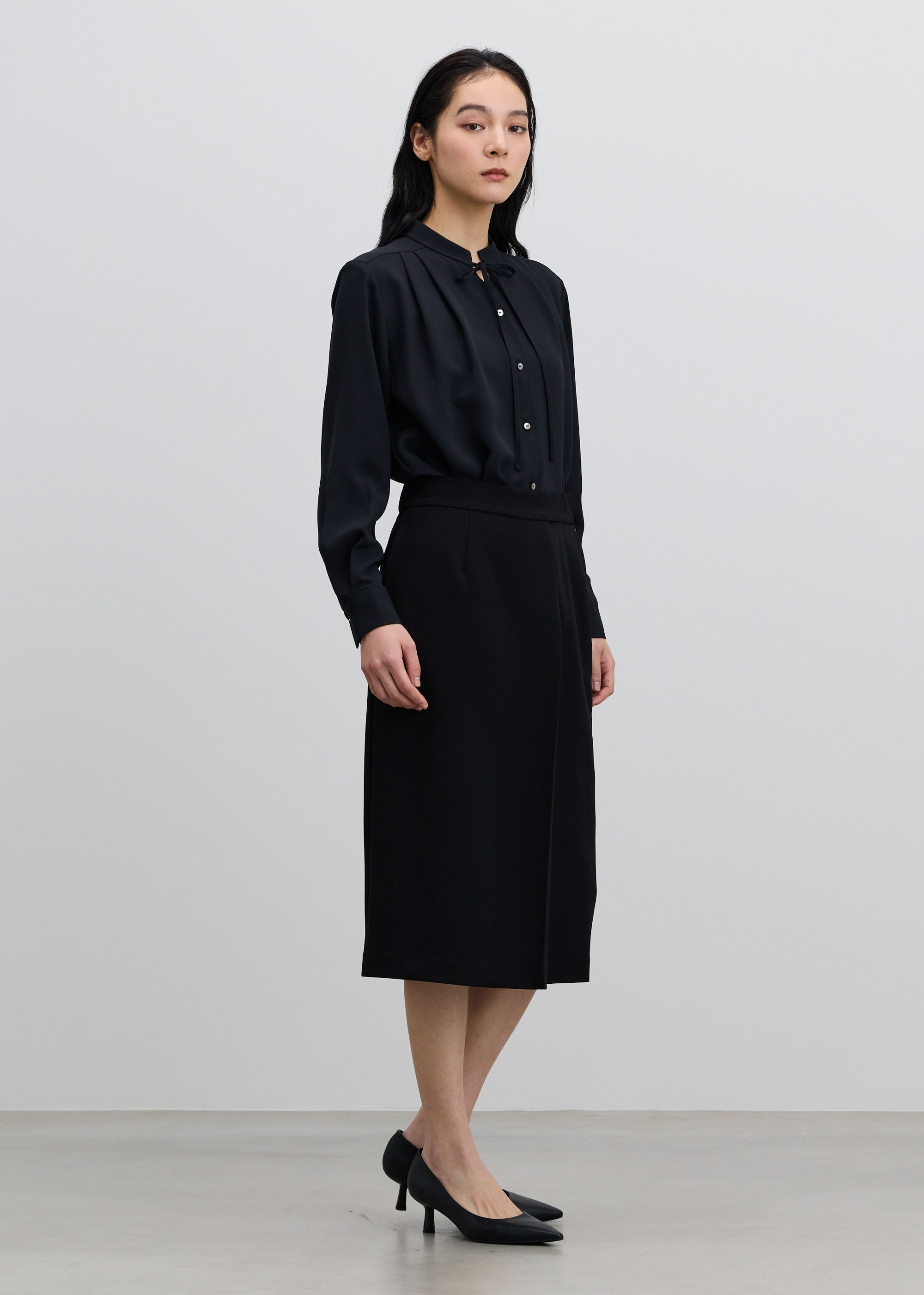 エアリージョーゼットリボンブラウス - SOÉJU online store｜上質な