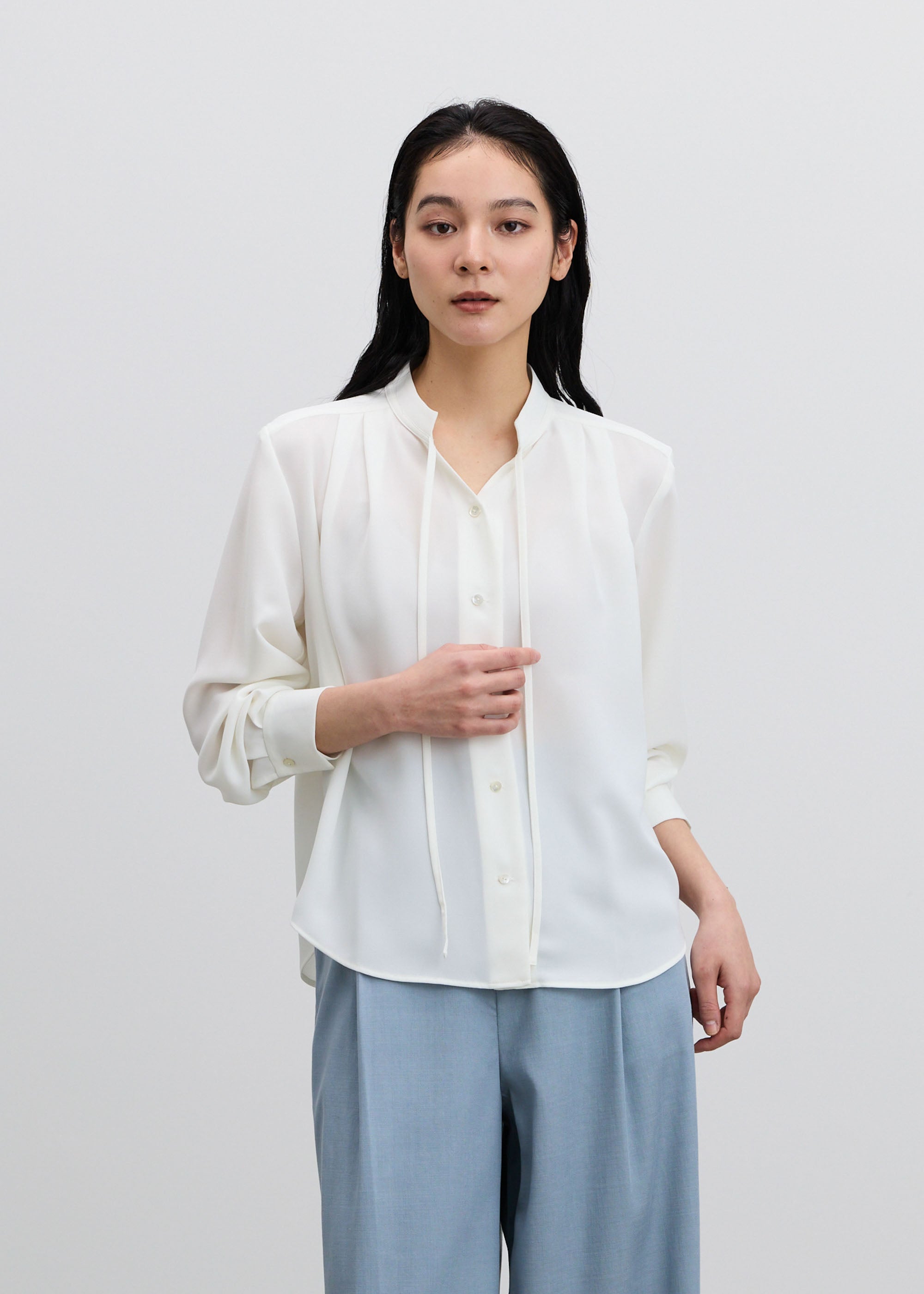 エアリージョーゼットリボンブラウス