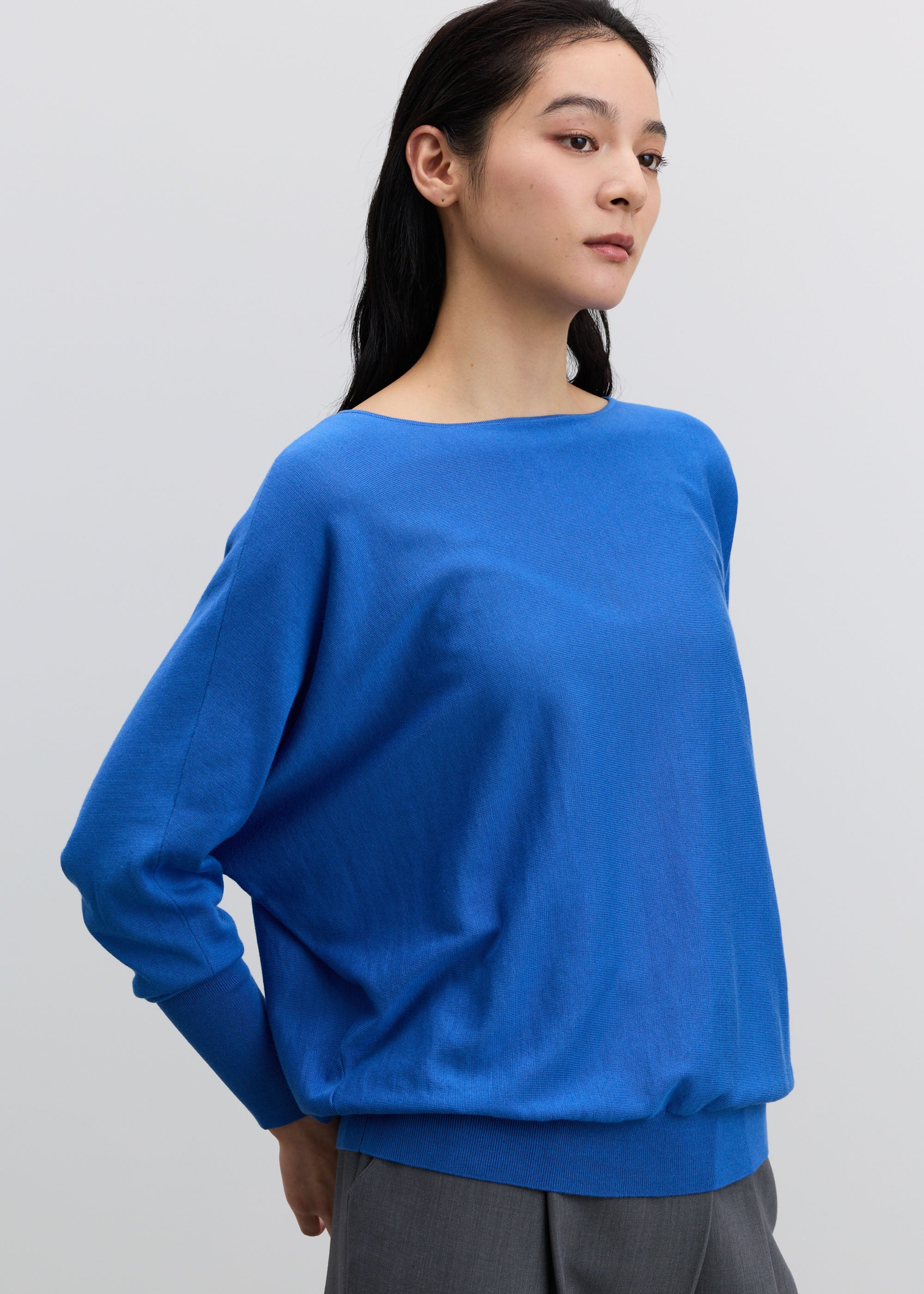 シルクコットンボートネックニット