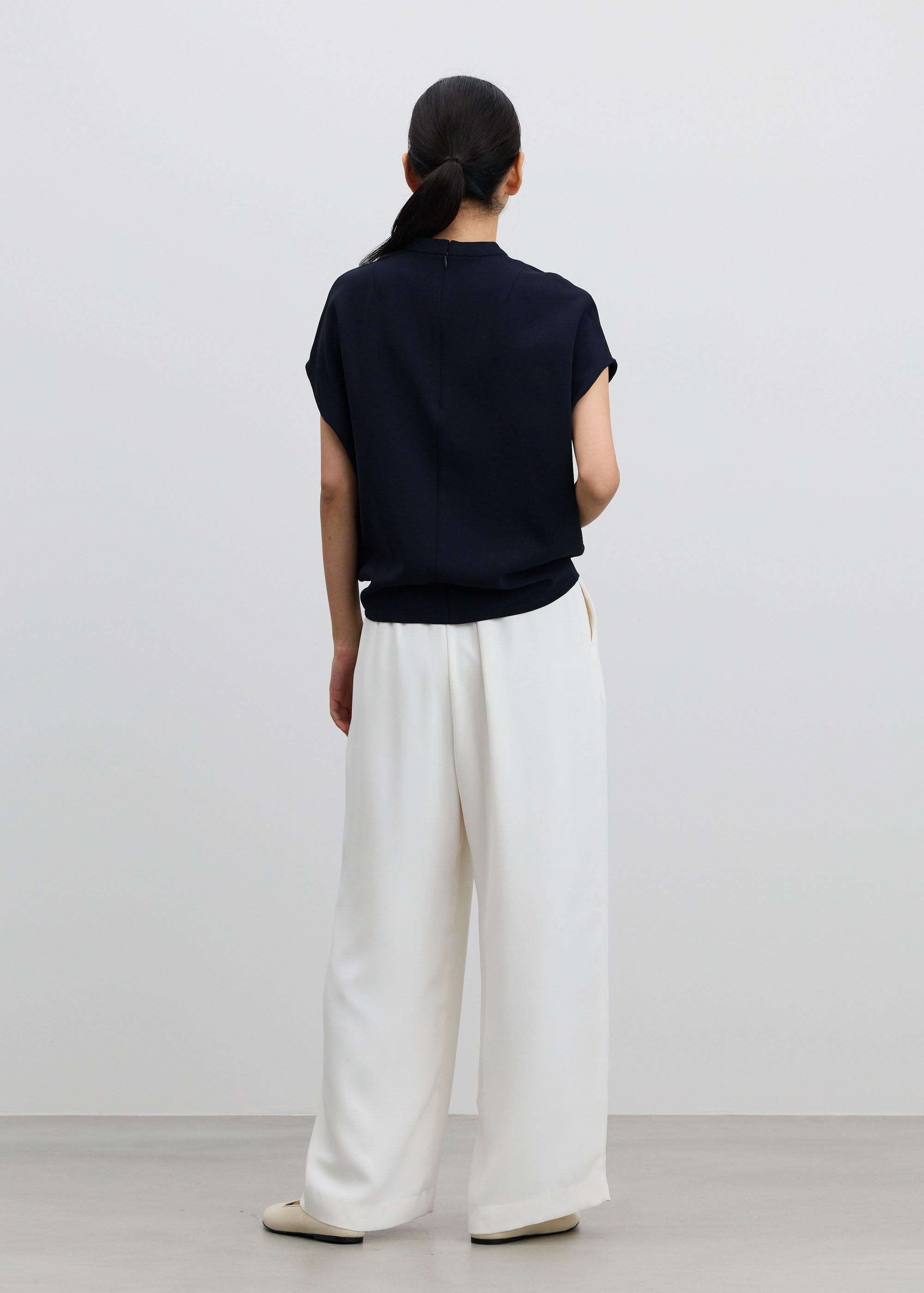 サイドタックワイドパンツ - SOÉJU online store｜上質な大人の女性の