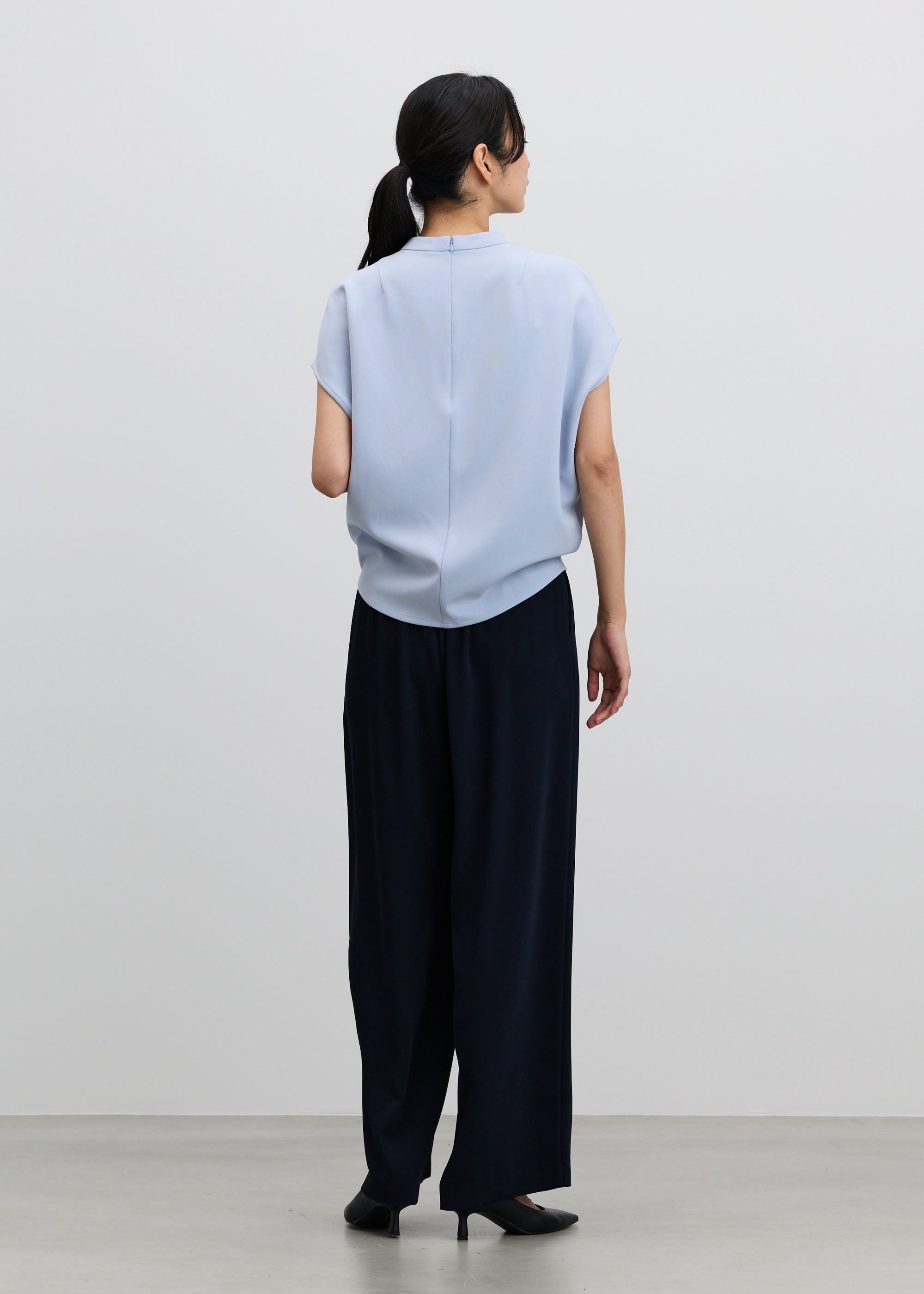 サイドタックワイドパンツ - SOÉJU online store｜上質な大人の女性の