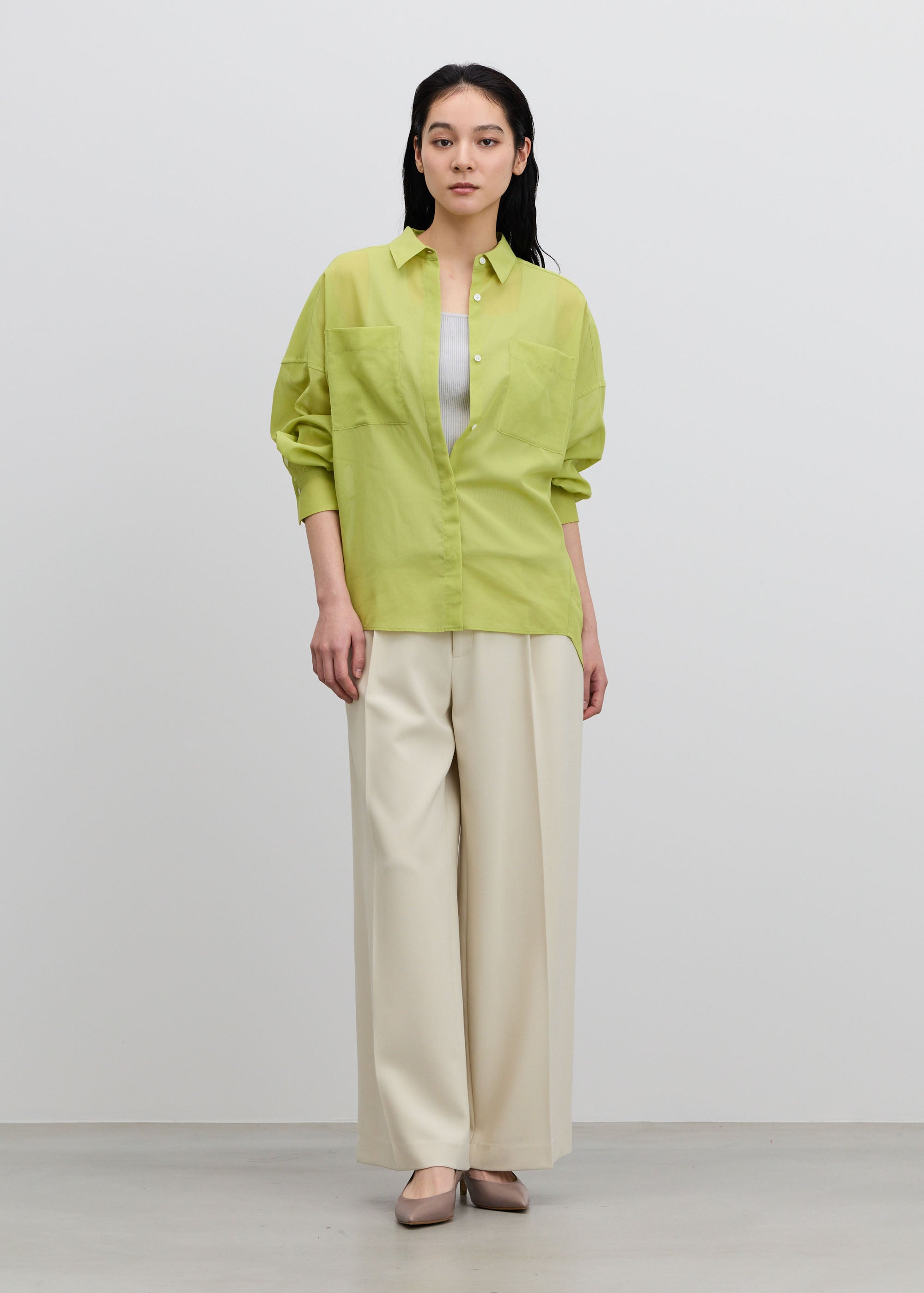 美Neck ノースリーブニット (スクエアネック)- SOÉJU online store
