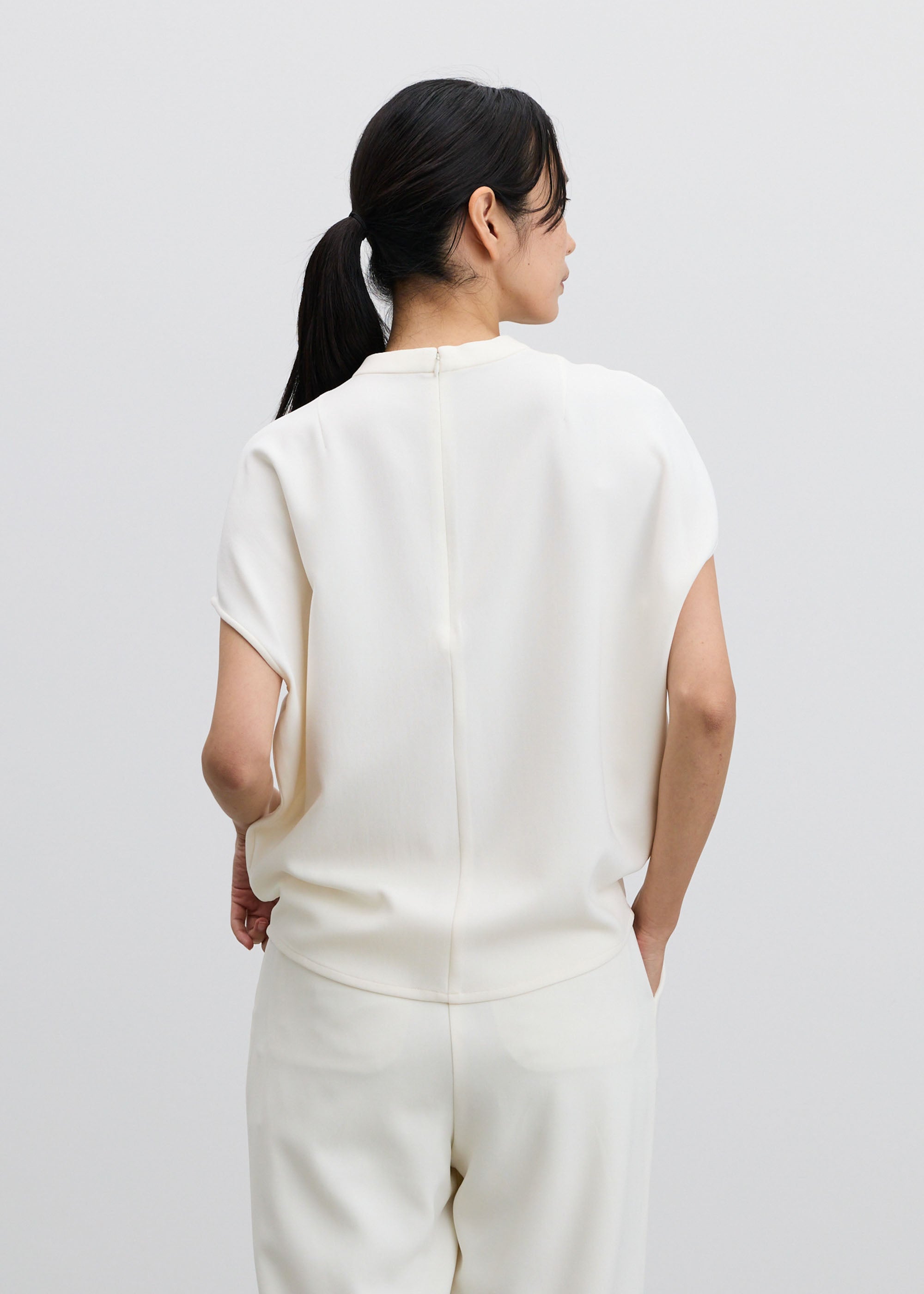 スタンドカラーコクーンブラウス