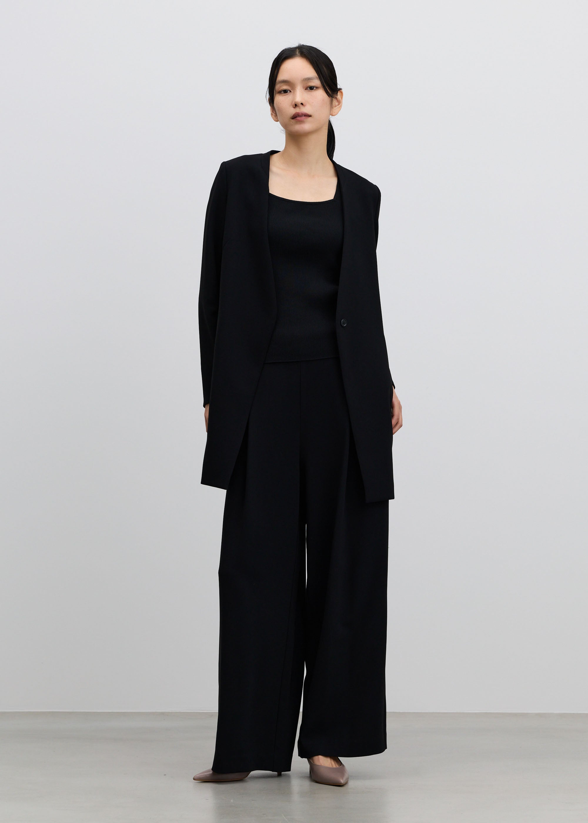 タックワイドパンツ