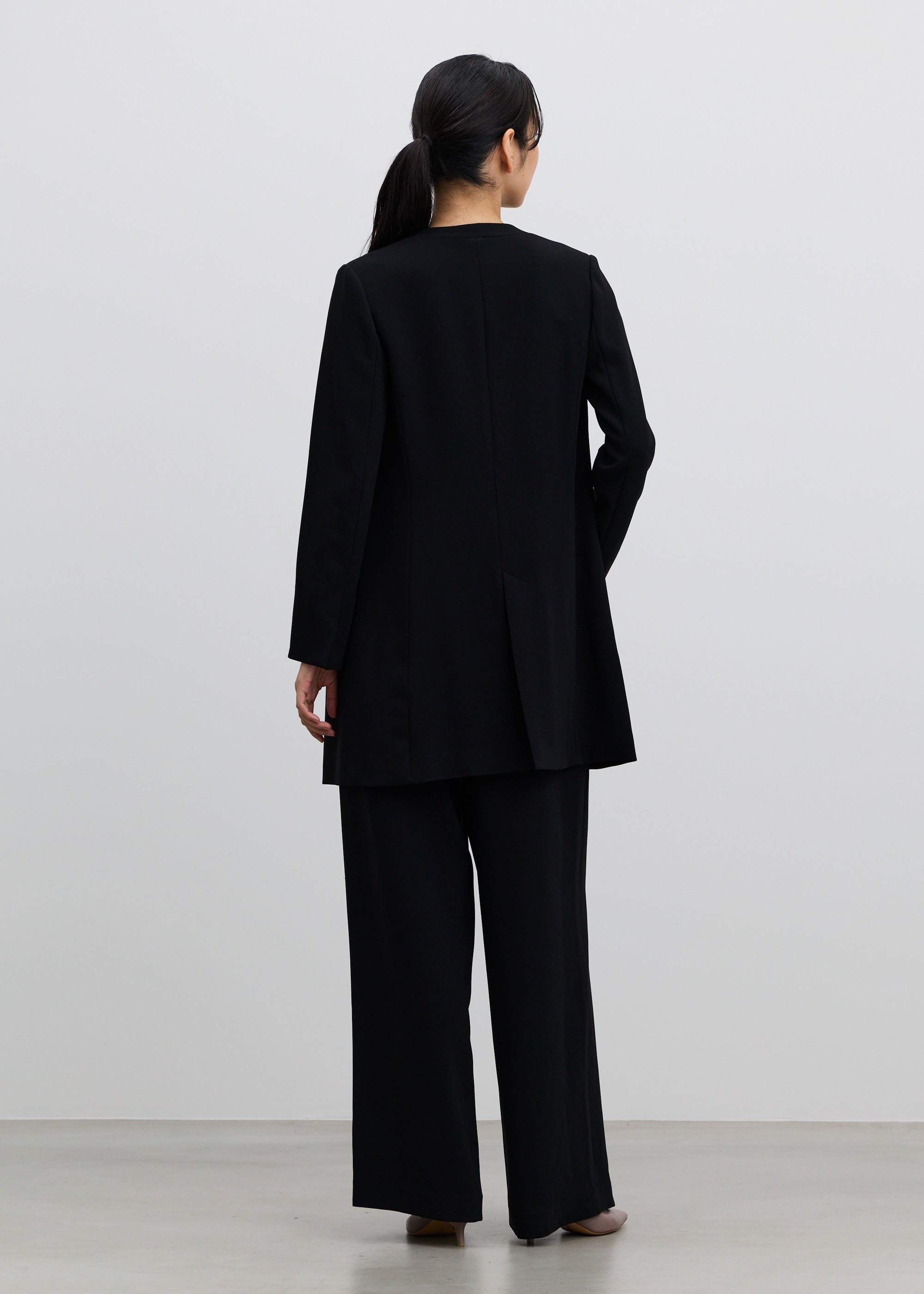 タックワイドパンツ