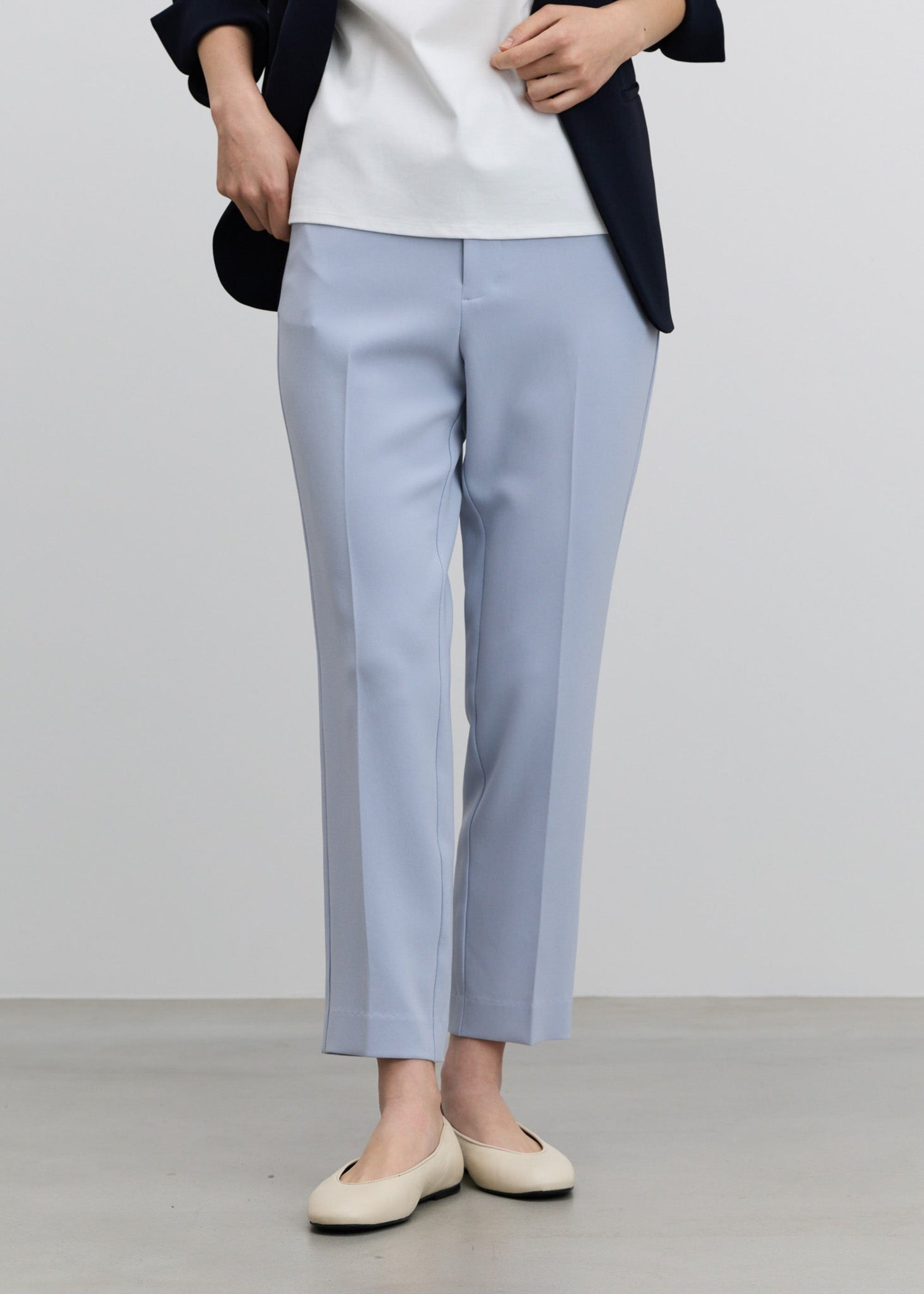 センタープレスパンツ