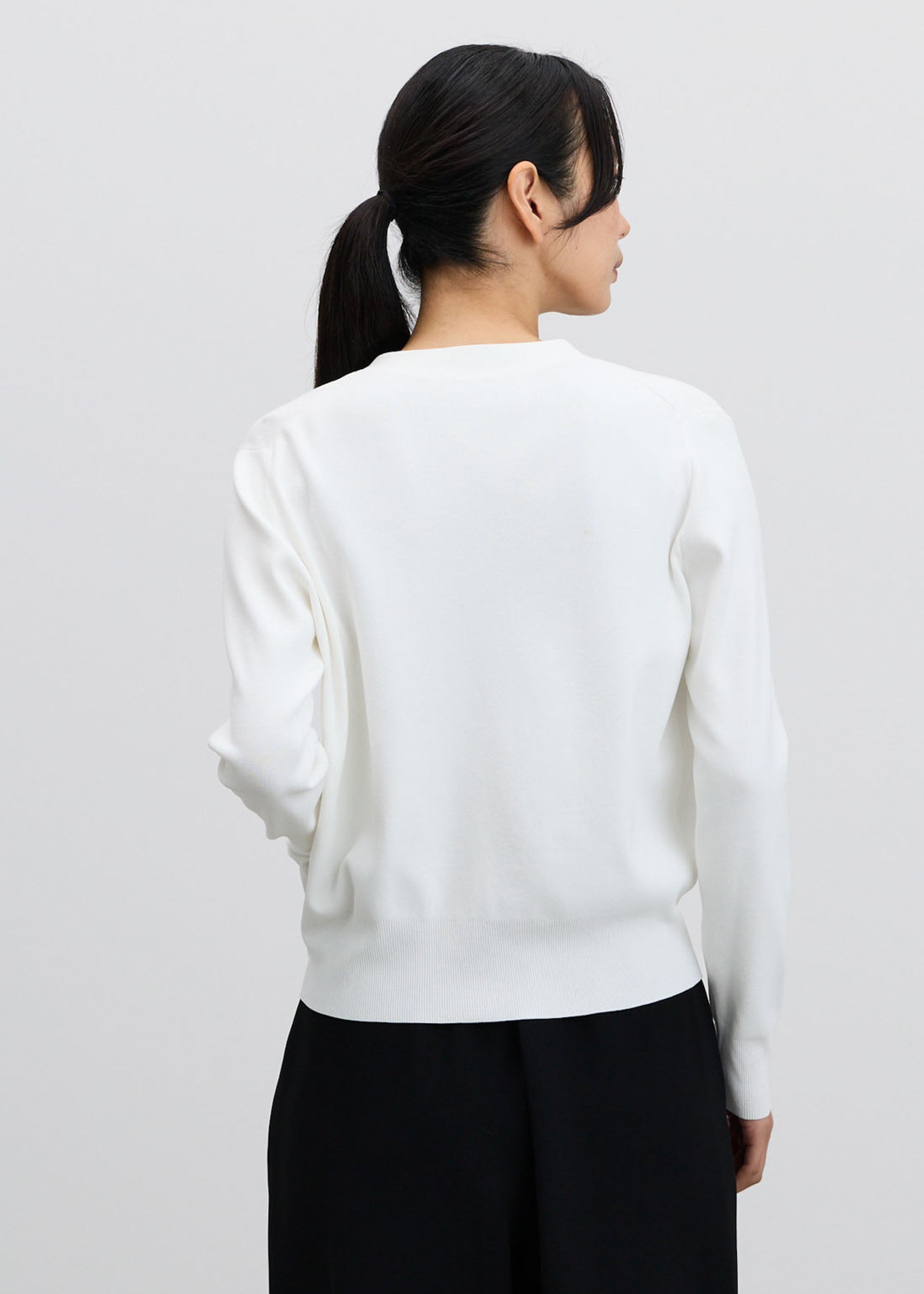 Vネックショートニットカーディガン