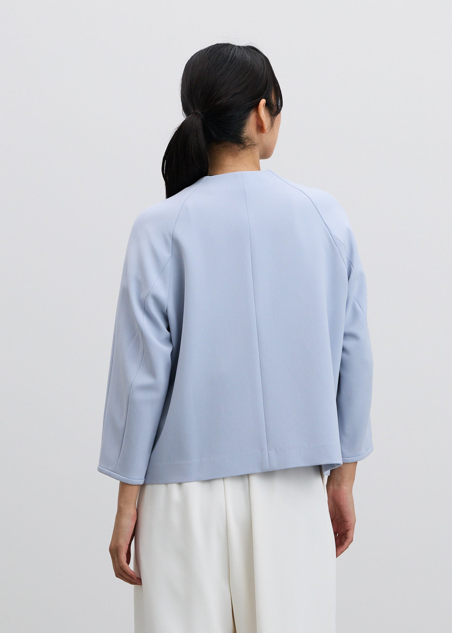 フロントホック8分袖ジャケット