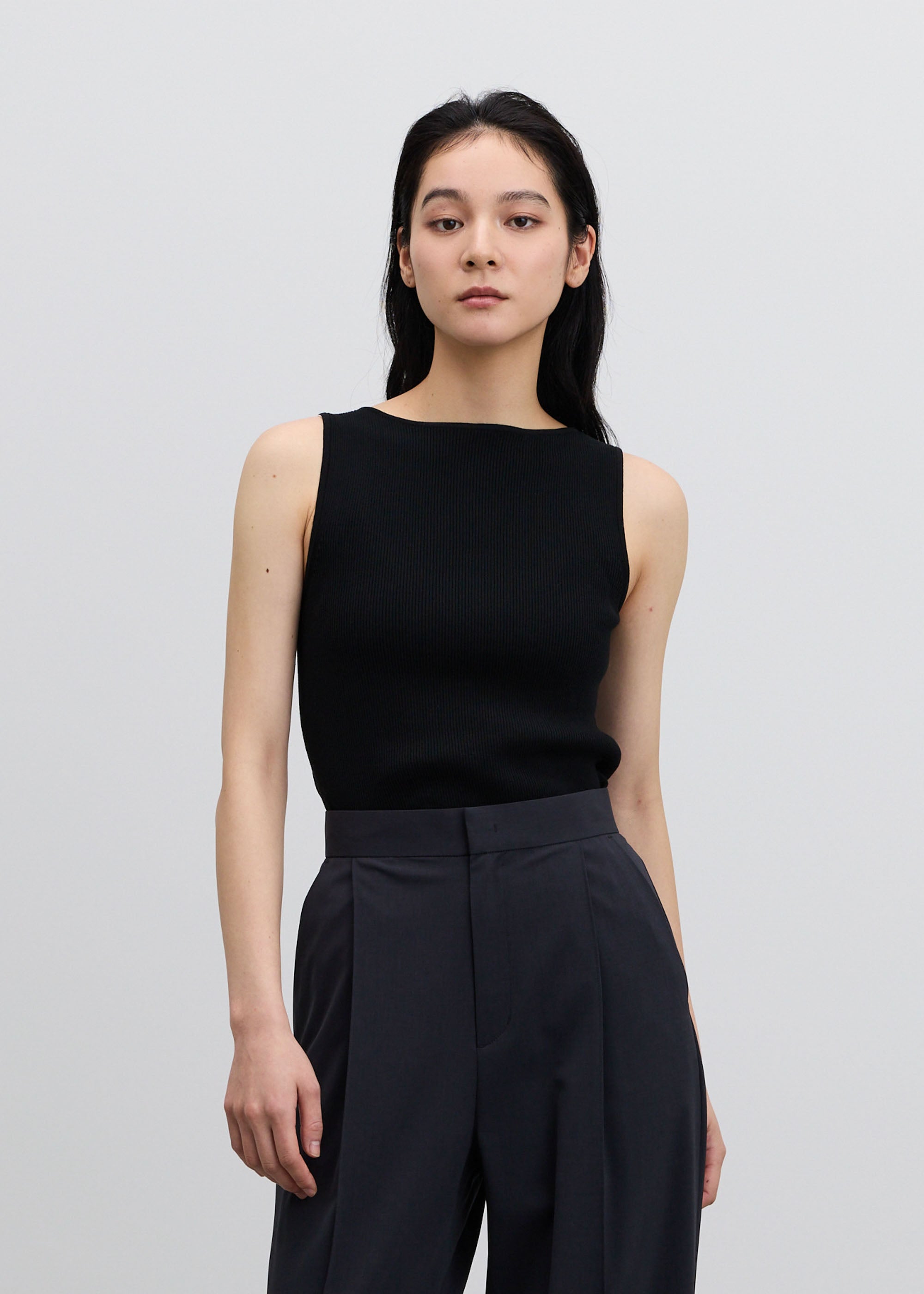 美Neck ノースリーブニット（ボートネック）