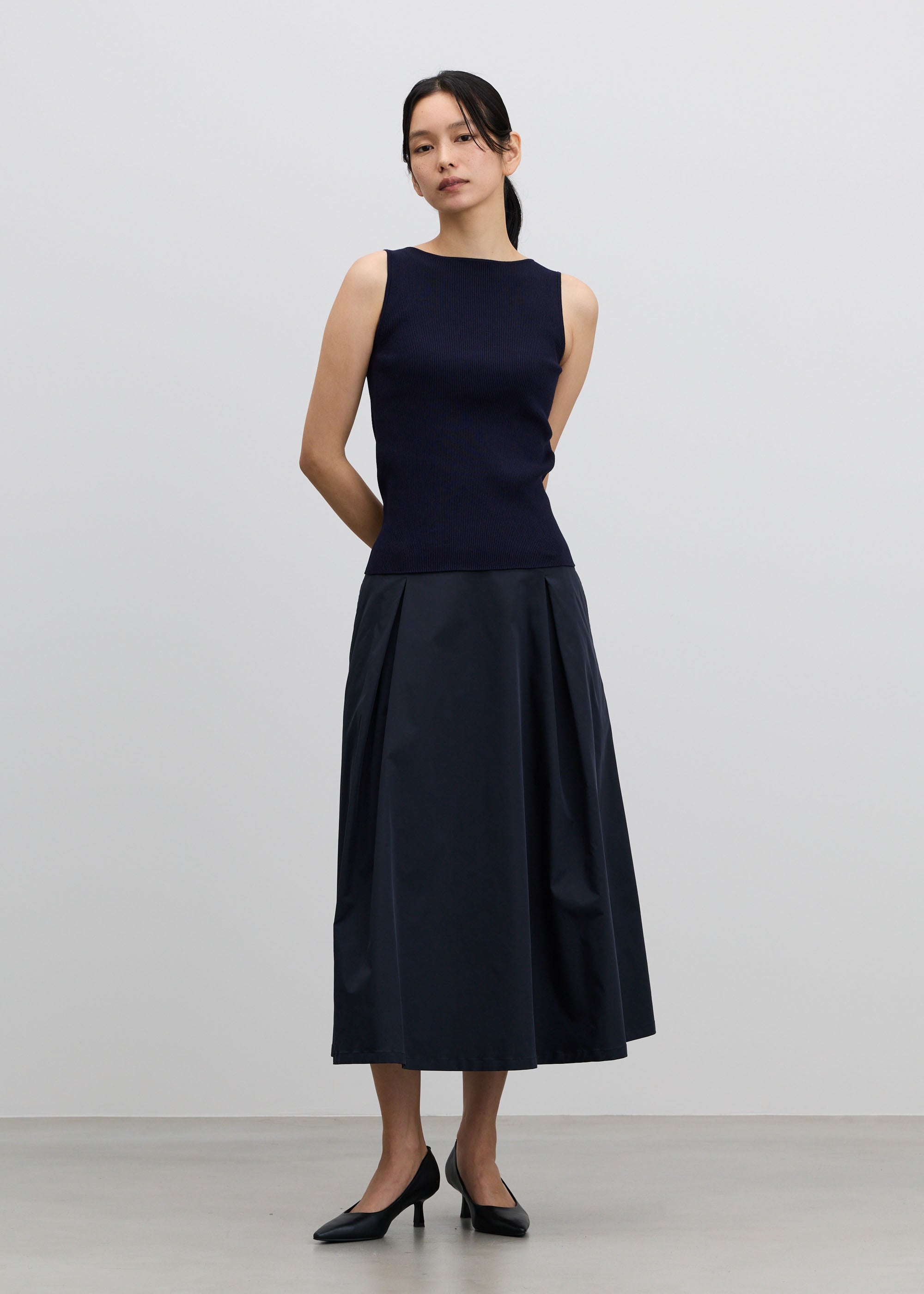 美Neck ノースリーブニット（ボートネック）