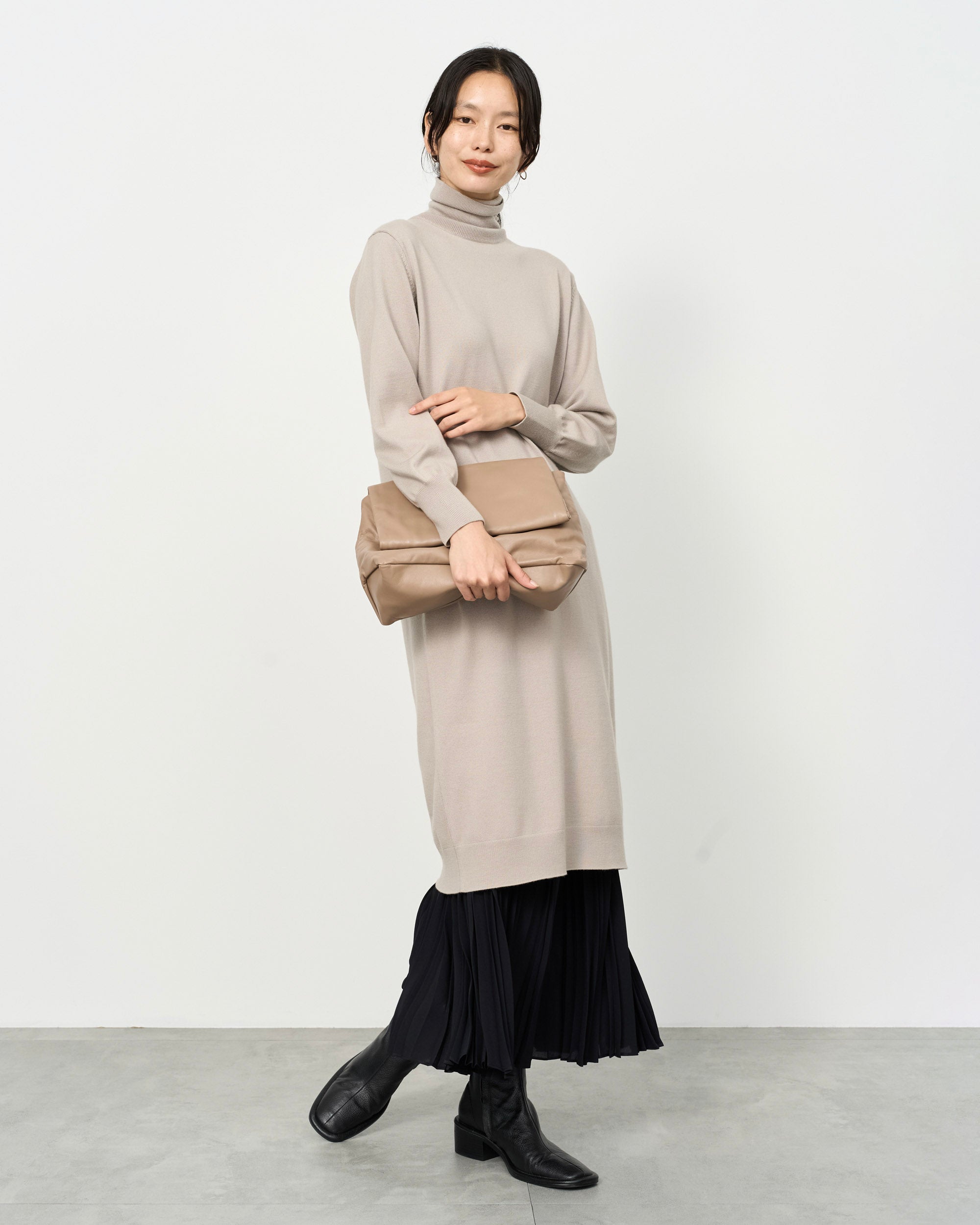 ウール混ニットワンピース - SOÉJU online store｜上質な大人の女性の