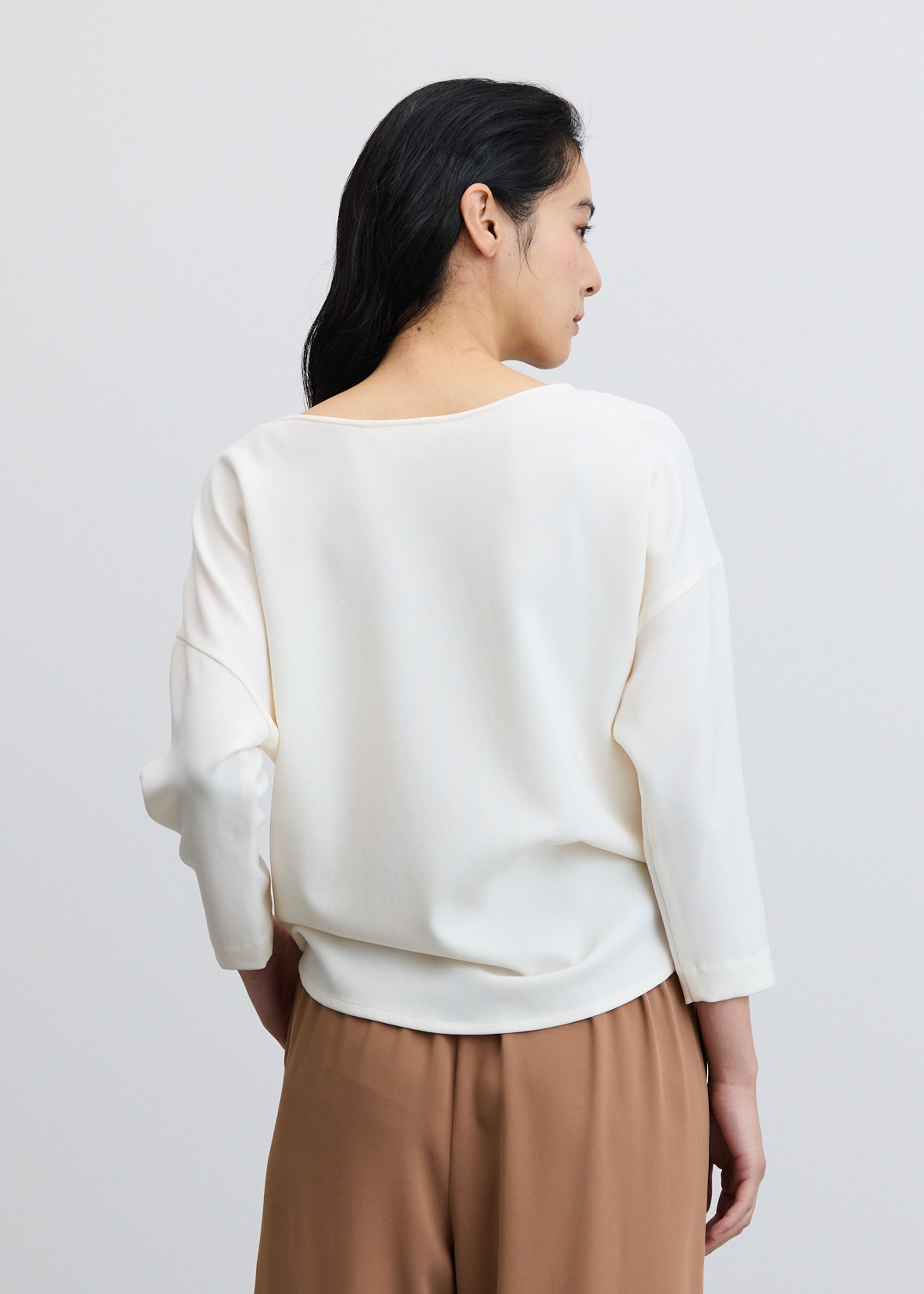 コクーンブラウス8分袖 - SOÉJU online store｜上質な大人の女性のため
