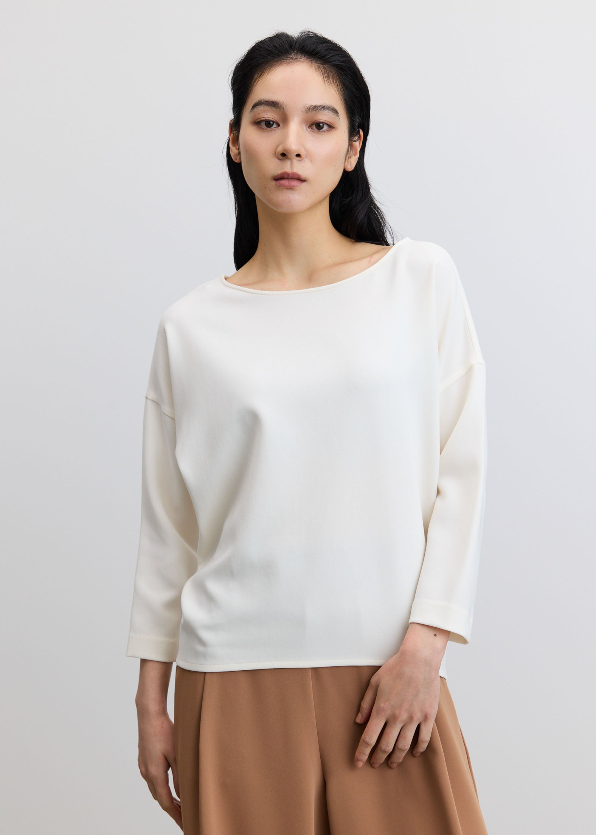 極美品【SOEJU ソージュ】現行品 コクーンシャツ ホワイト M 洗える 極美品【SOEJU ソージュ】現行品 コクーンシャツ ホワイト M 洗える