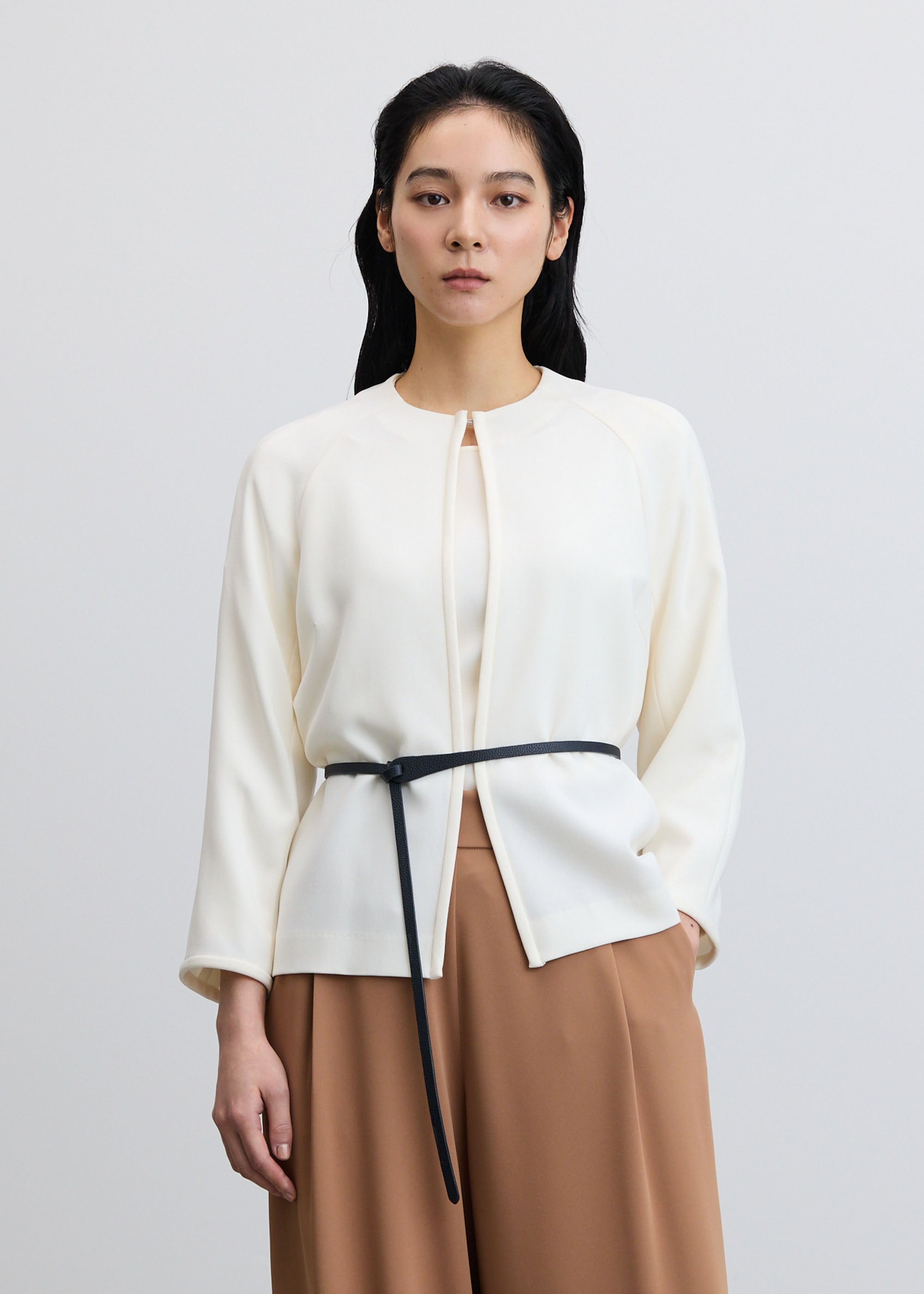 F228 新品未使用 M ソージュ 八分袖 フロントホック JKT レディース フロントホック8分袖ジャケット - SOÉJU online store｜上質な大人の