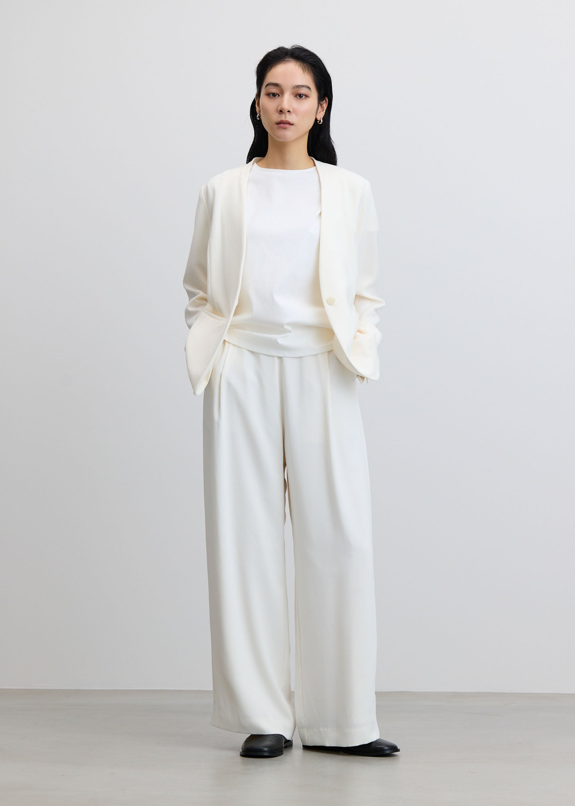 サイドタックワイドパンツ - SOÉJU online store｜上質な大人の女性の