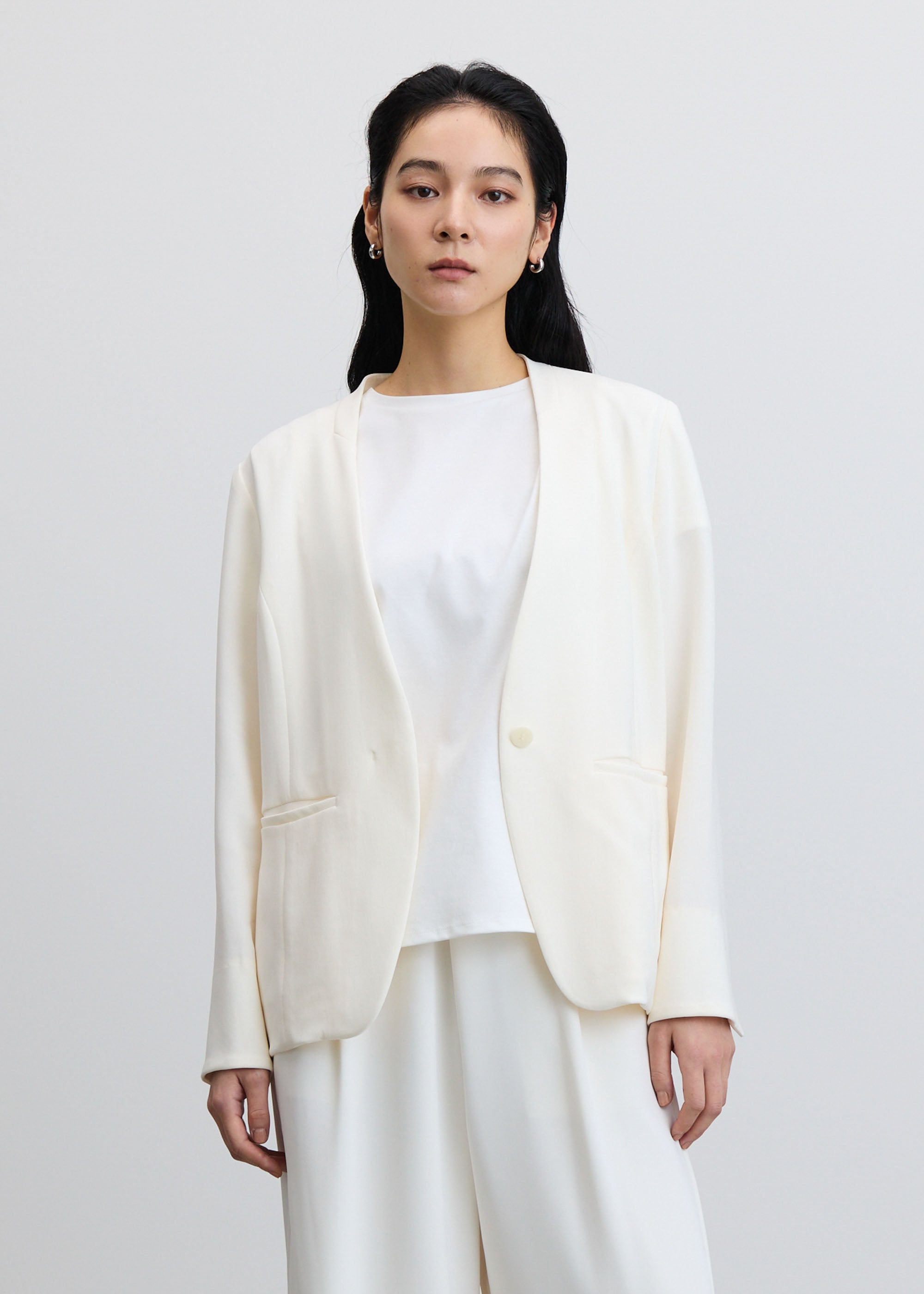 4/26まで　ツィーディージャカードノーカラージャケット　ソージュSOEJU ノーカラージャケット - SOÉJU online store｜上質な大人の女性のため