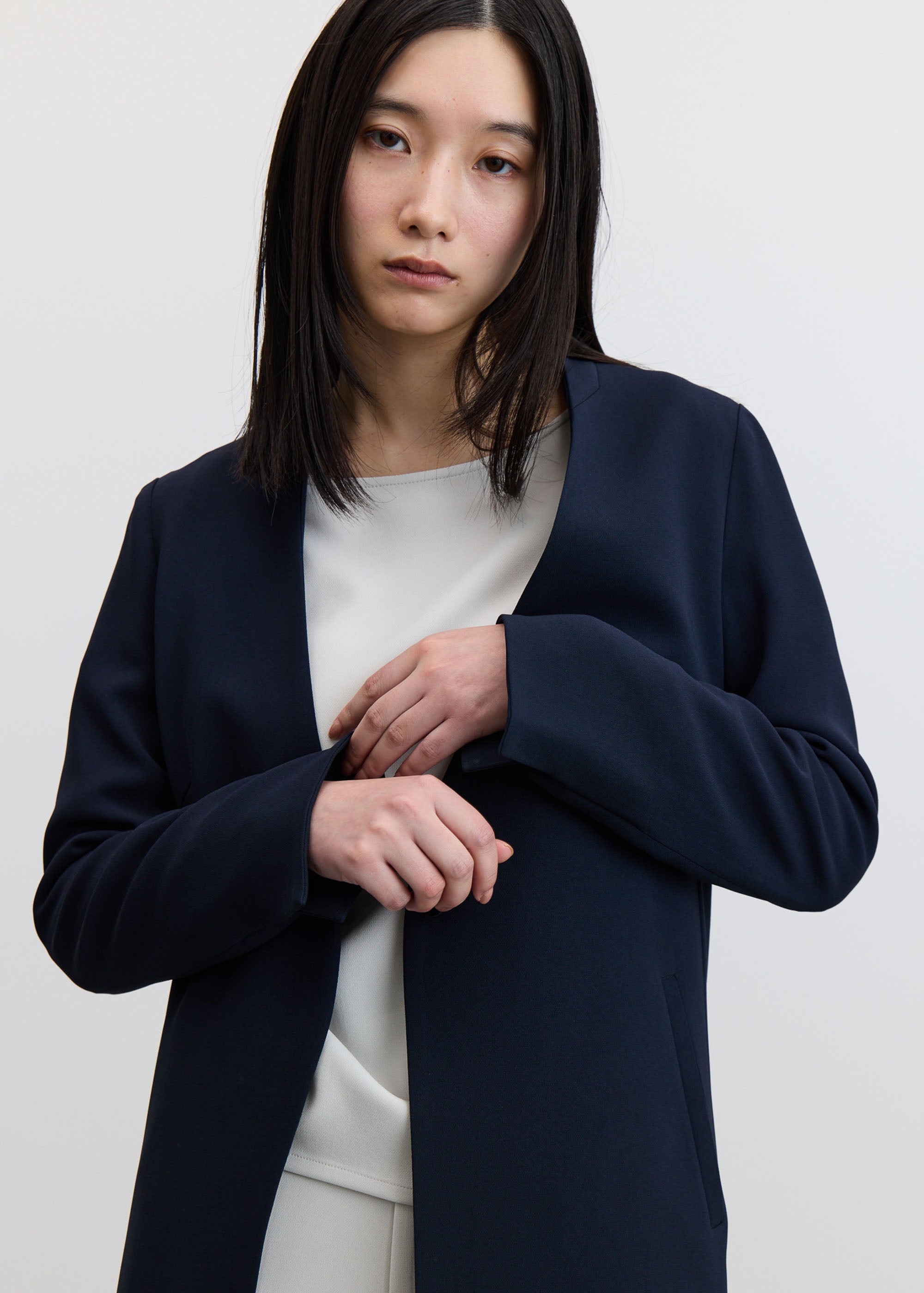 ロングノーカラージャケット
