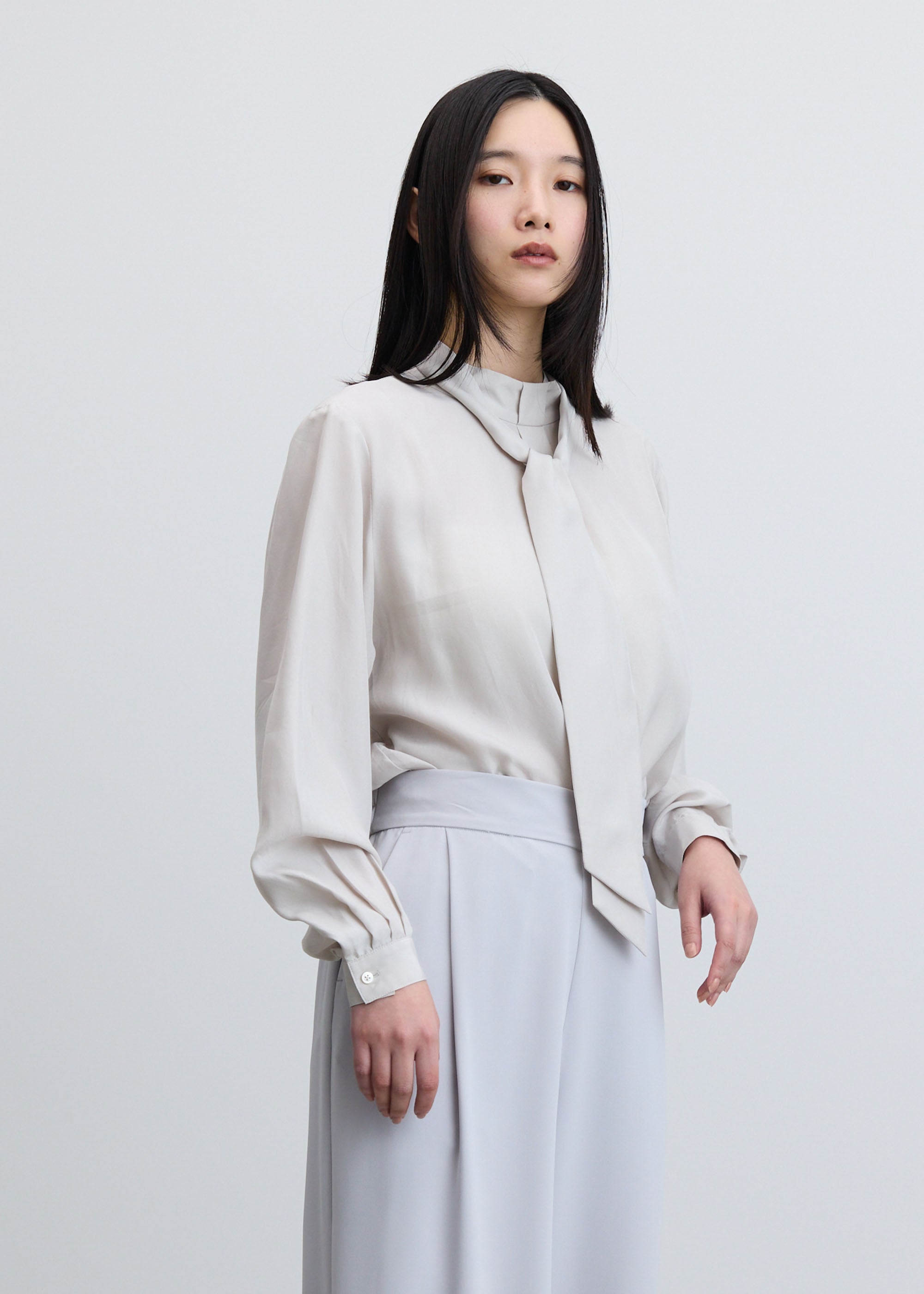 シルクボウタイブラウス - SOÉJU online store｜上質な大人の女性の