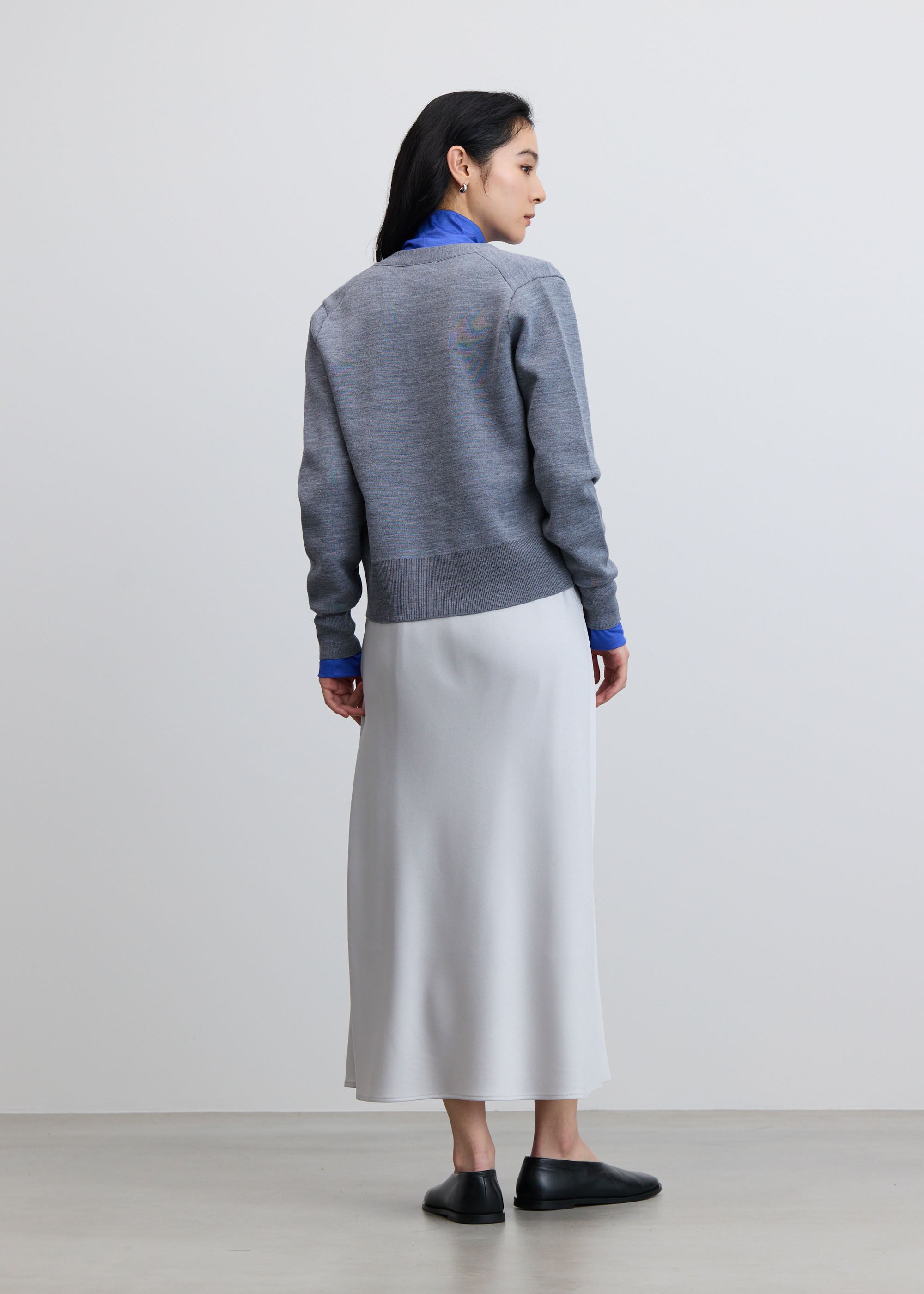 トリアセサテンロングスカート