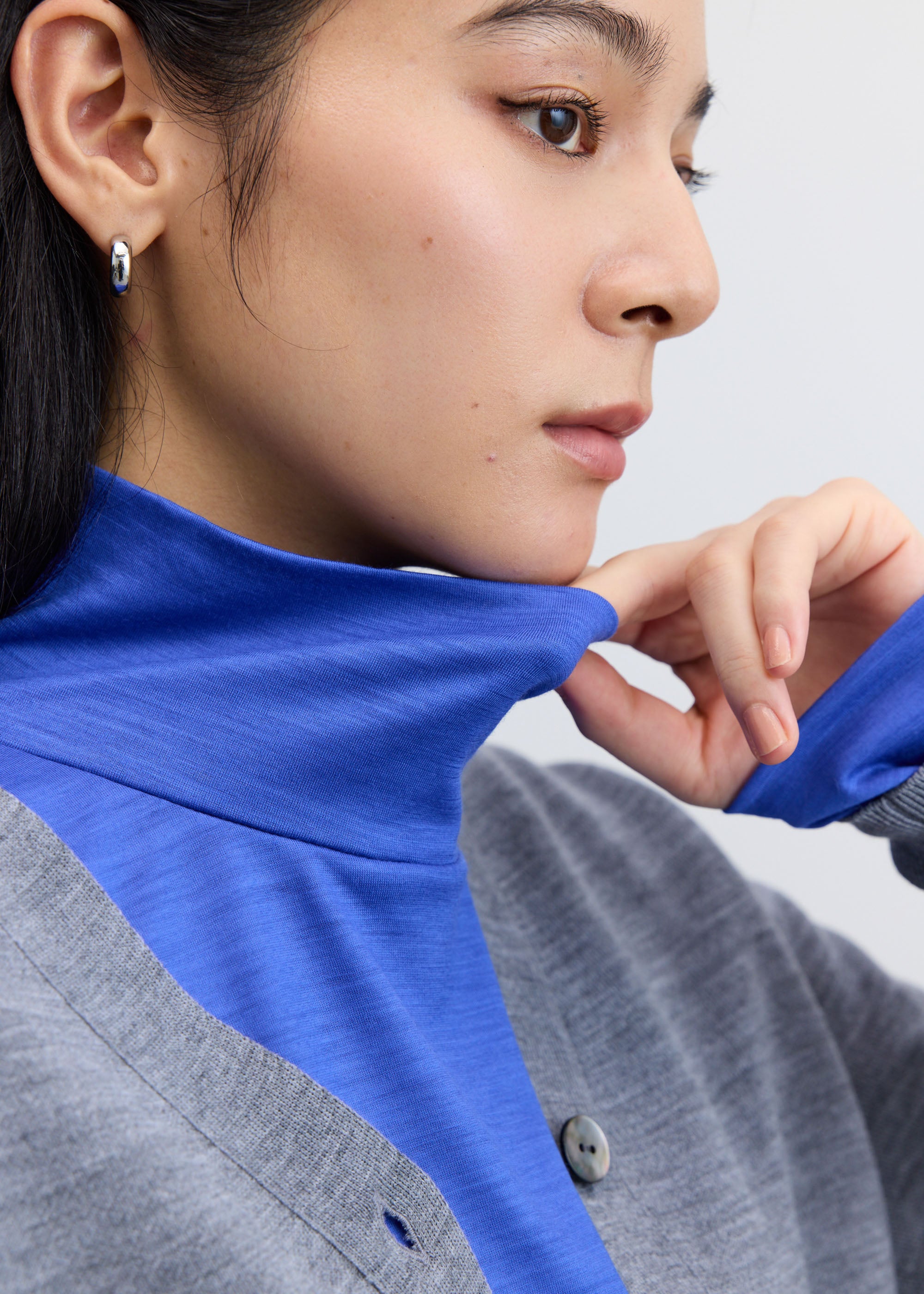 クリアウールタートルネックカットソー