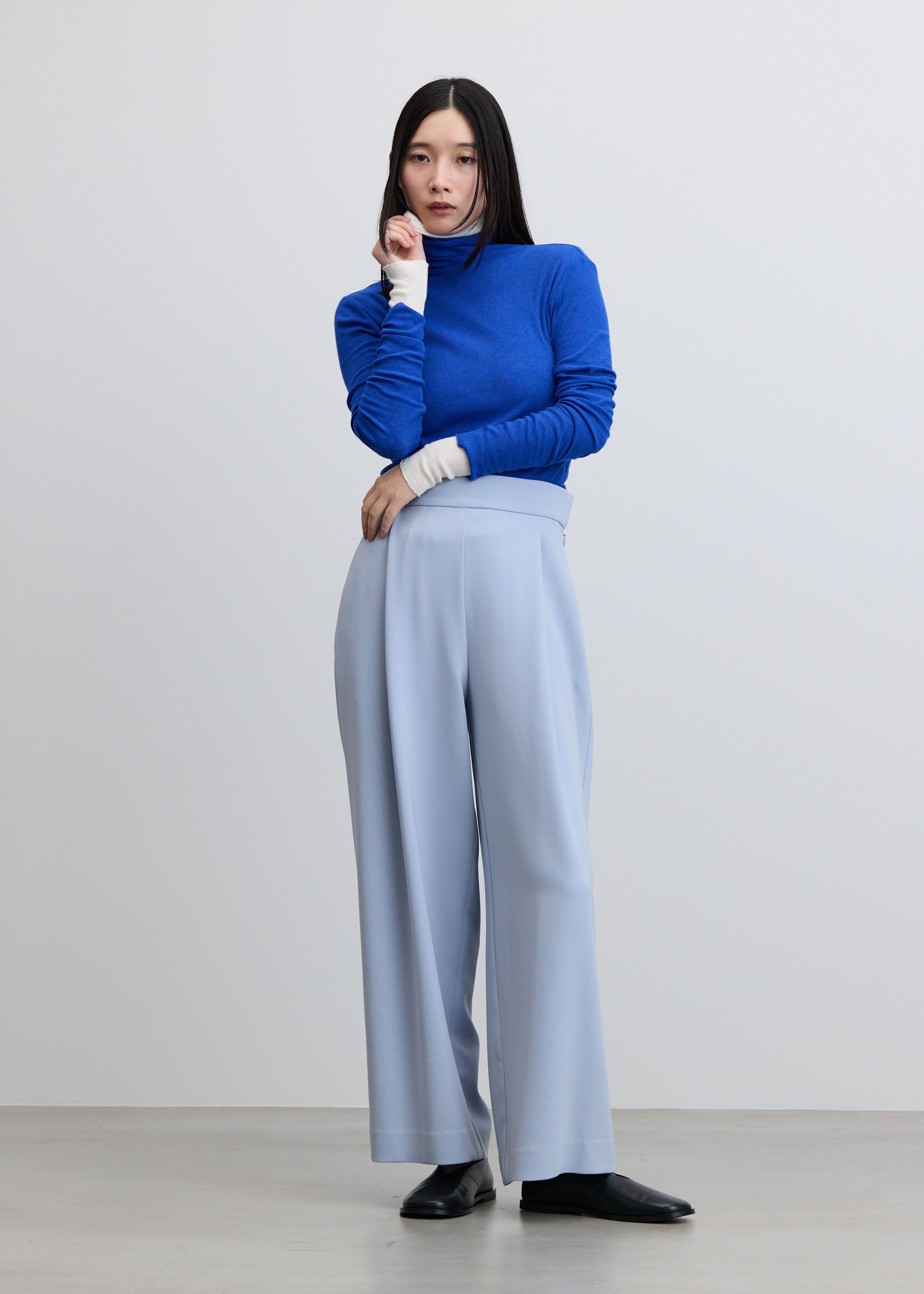 タックワイドパンツ - SOÉJU online store｜上質な大人の女性のための