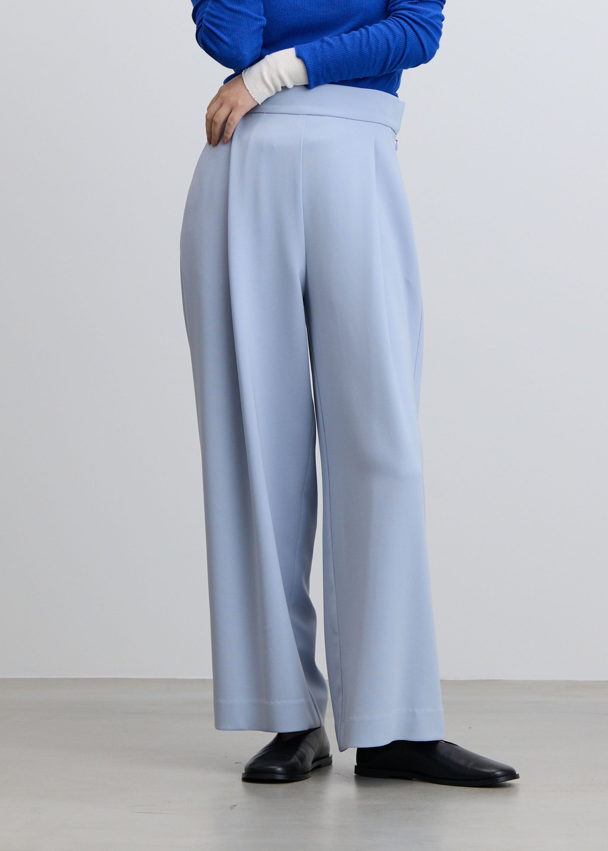 タックワイドパンツ - SOÉJU online store｜上質な大人の女性のための