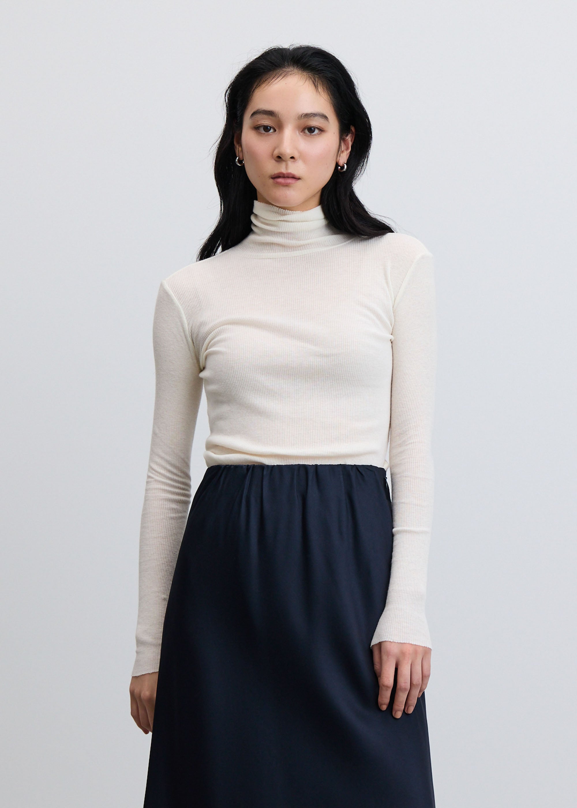 カシミヤ混タートルネックカットソー
