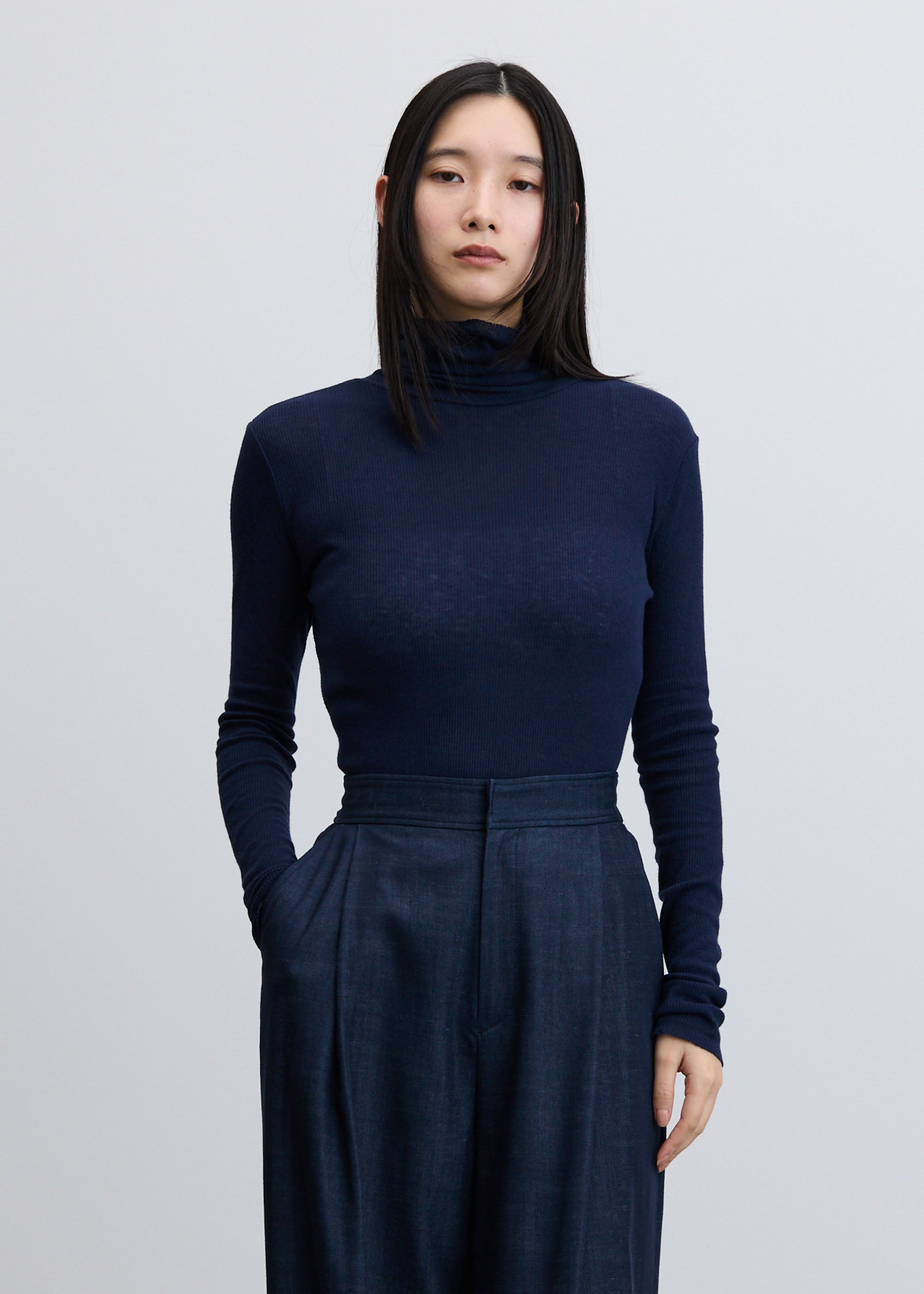 soejuカシミヤ混タートルネックカットソー カシミヤ混タートルネックカットソー - SOÉJU online store｜上質な