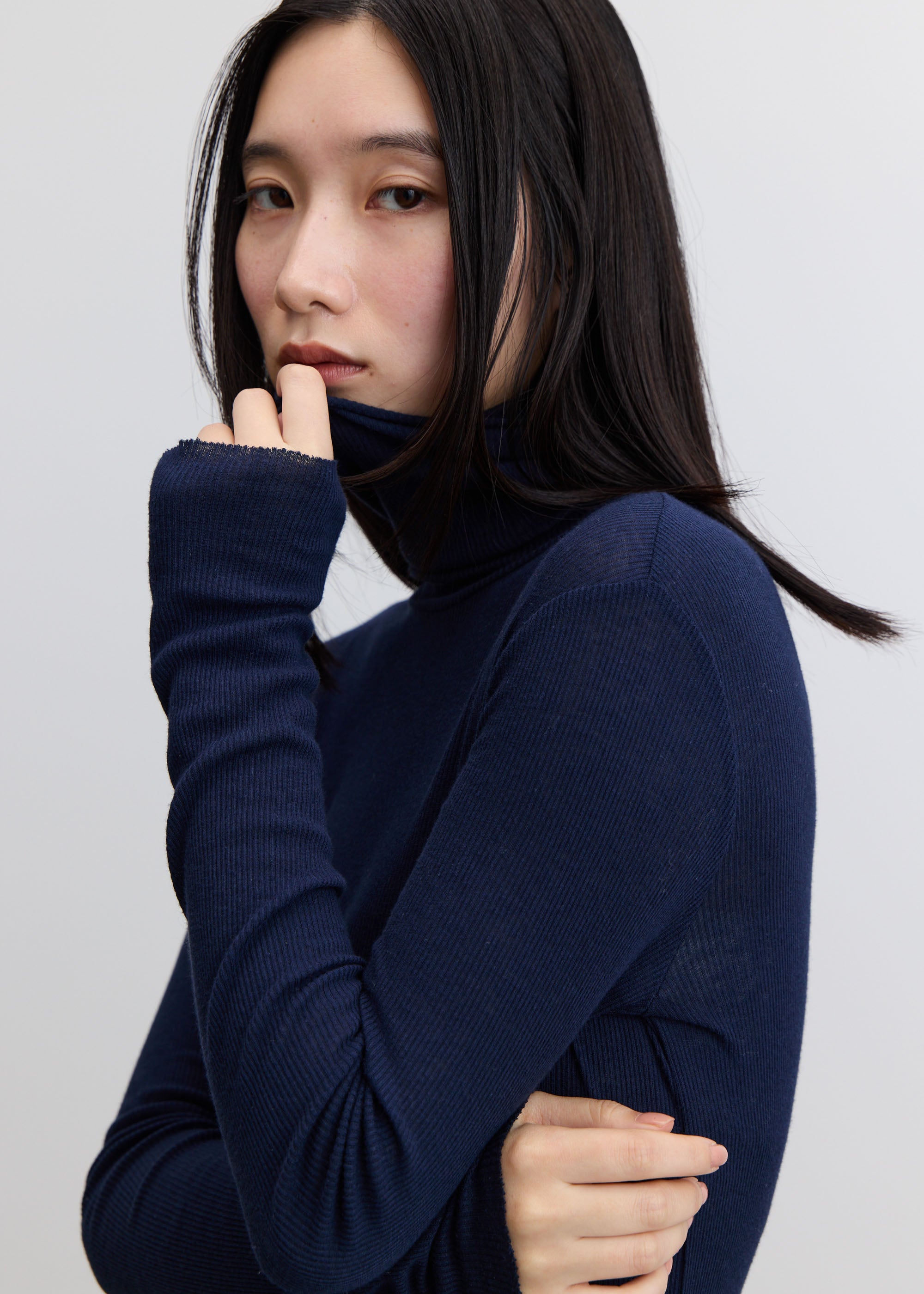 カシミヤ混タートルネックカットソー