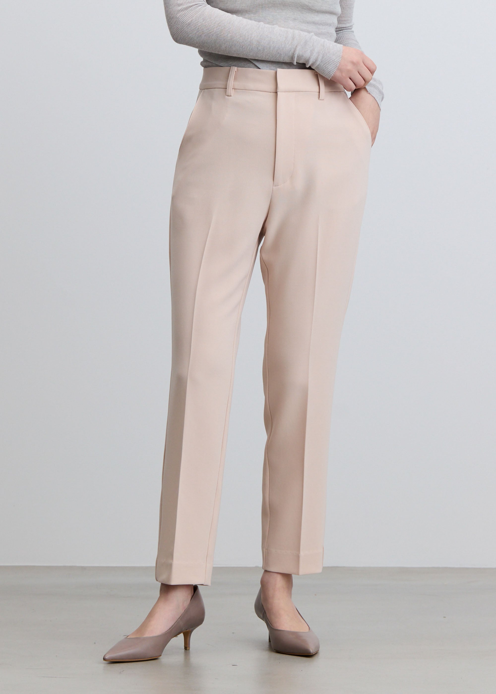 センタープレスパンツ