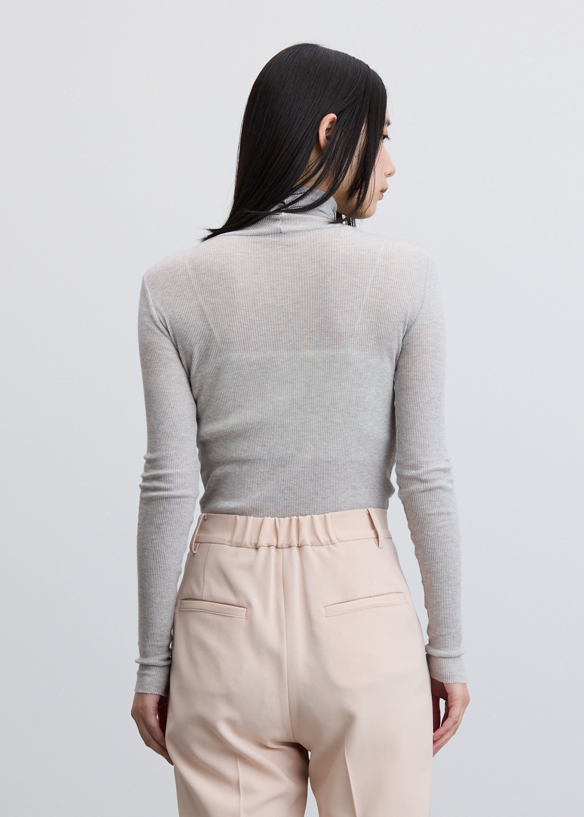 カシミヤ混タートルネックカットソー