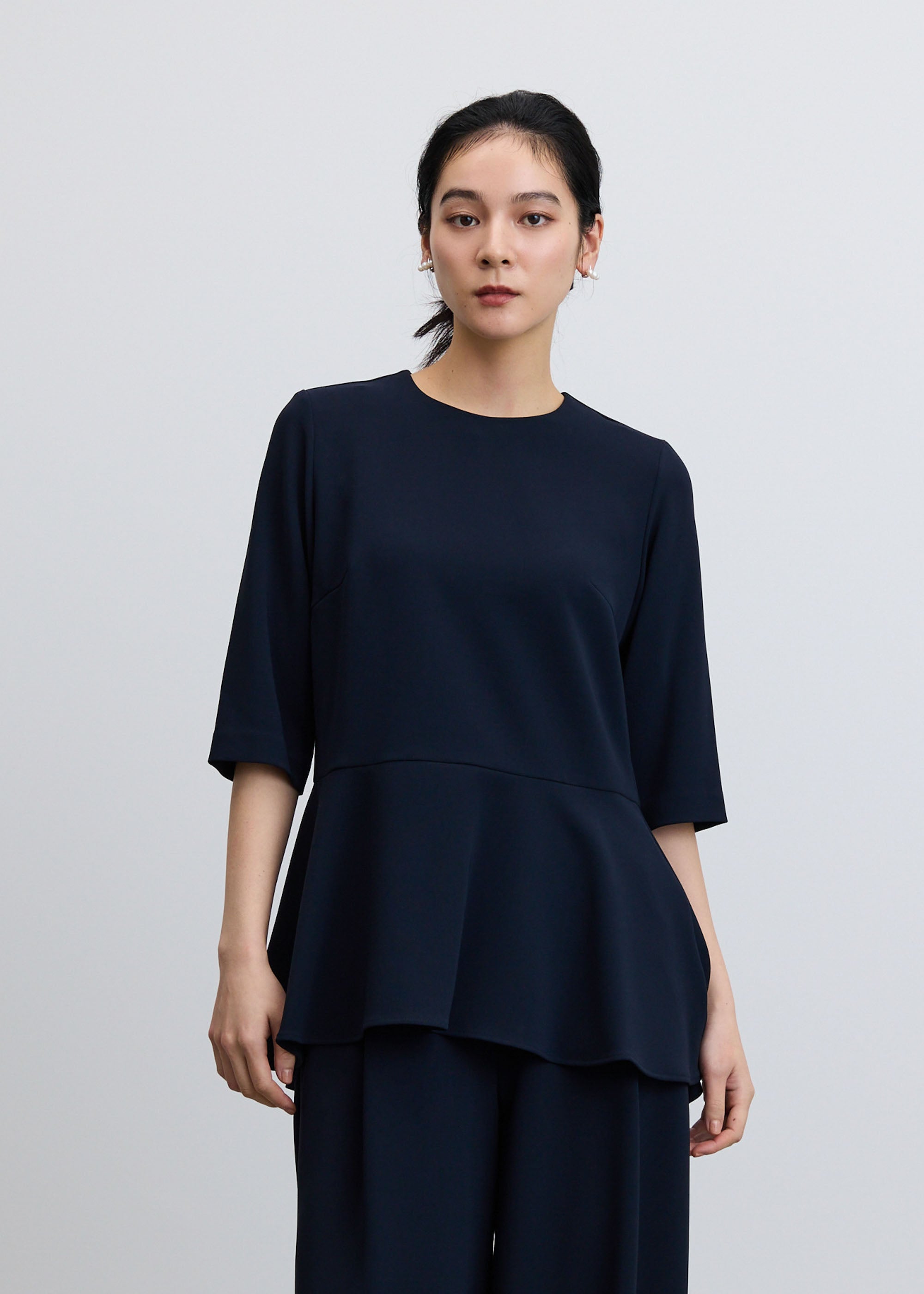 ぺプラムチュニックブラウス - SOÉJU online store｜上質な大人の女性