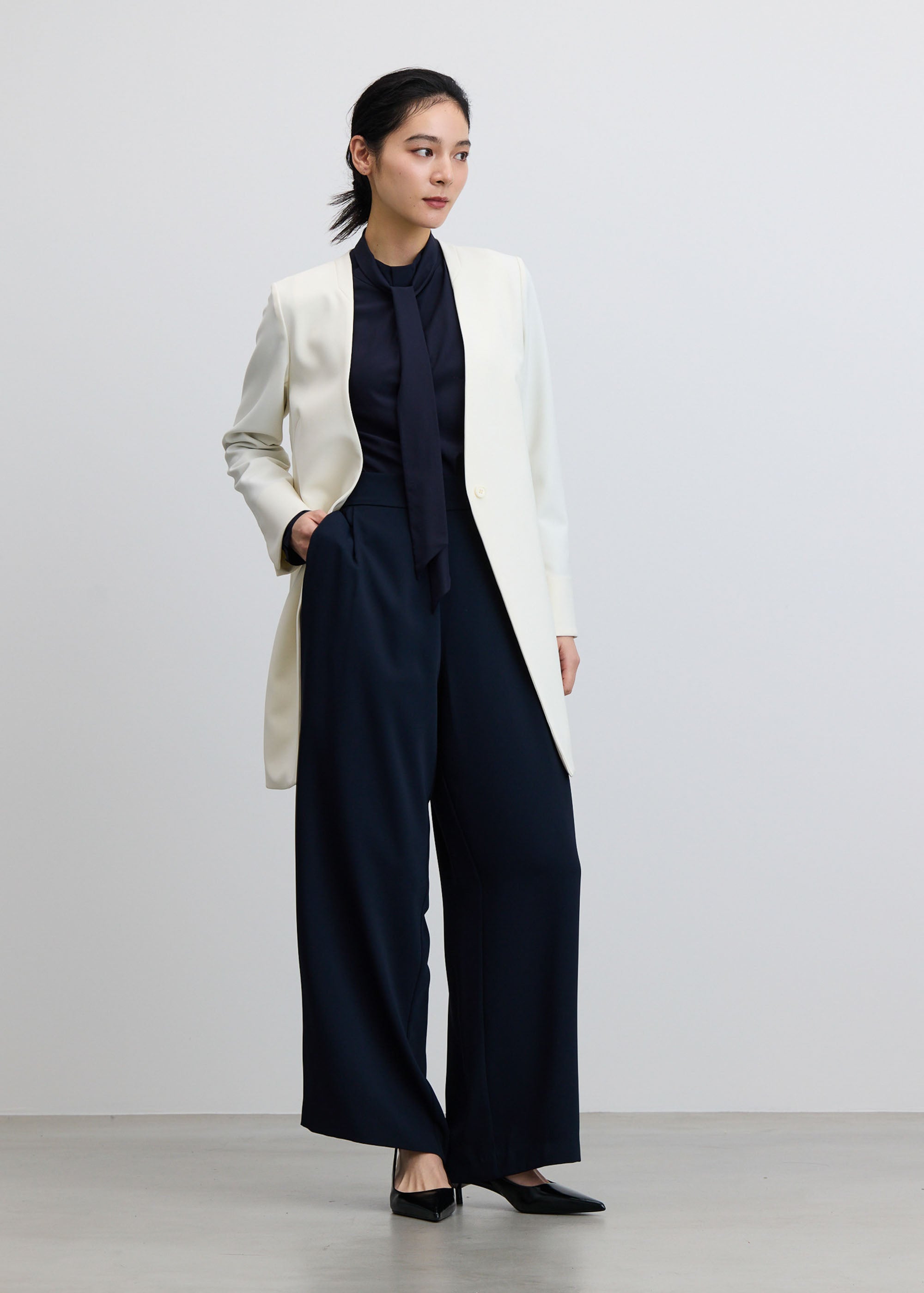 ロングノーカラージャケット - SOÉJU online store｜上質な大人の女性