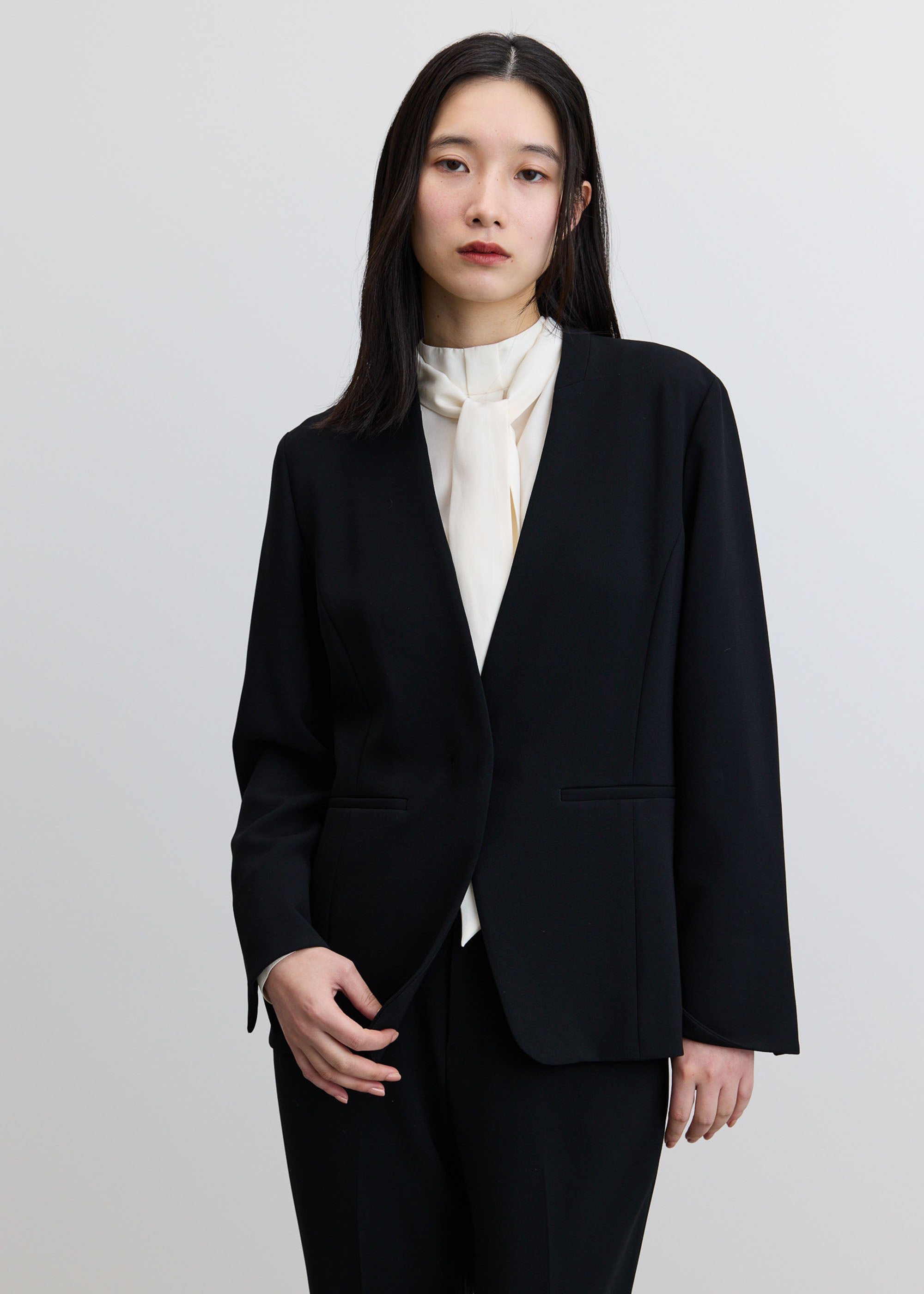 ノーカラージャケット - SOÉJU online store｜上質な大人の女性のため