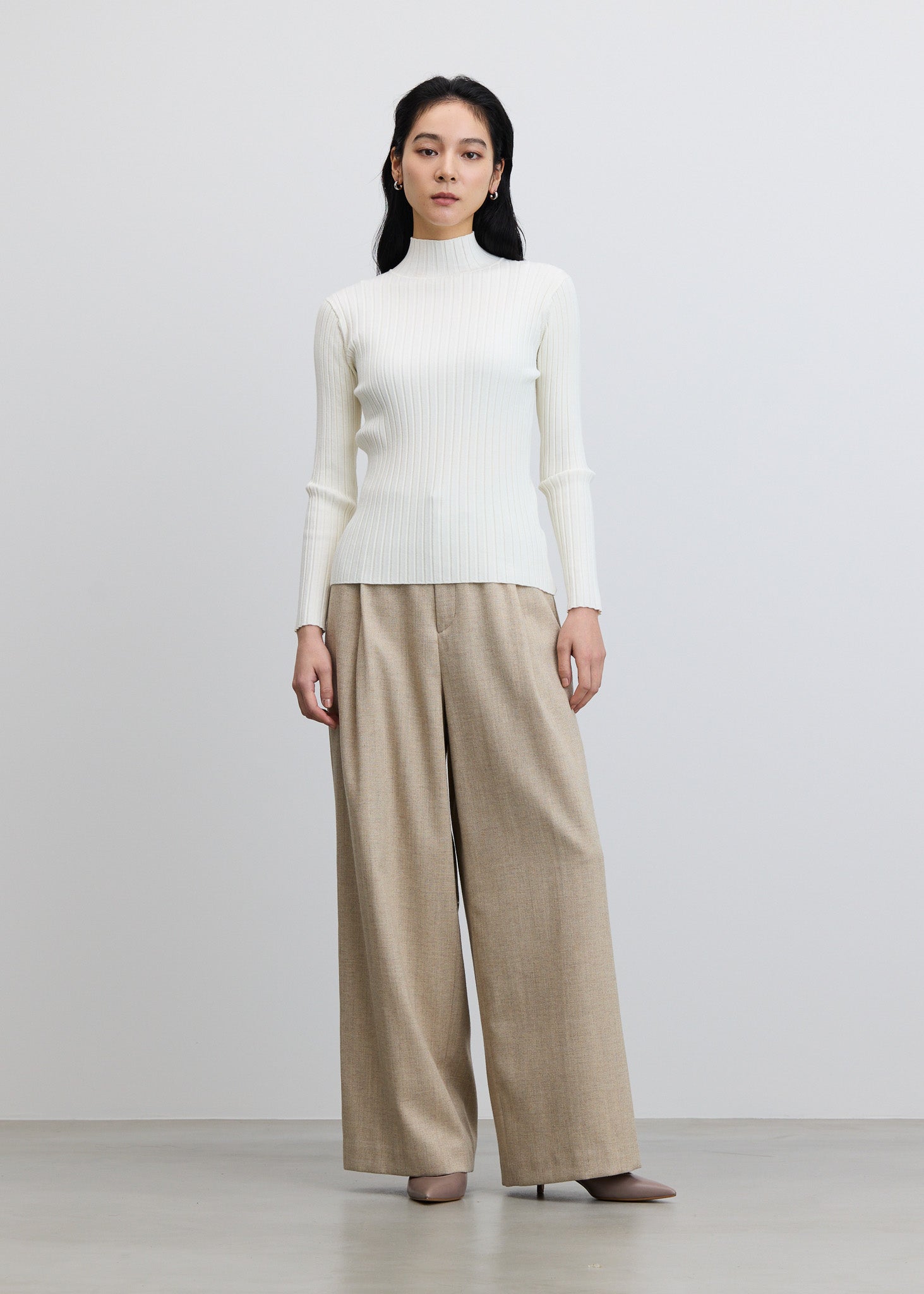 ワイドリブタートルネックニット