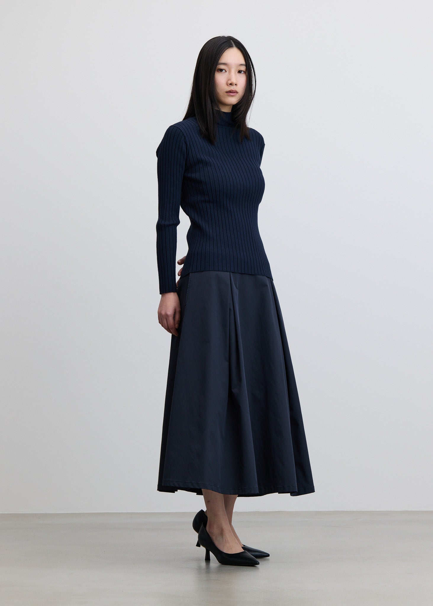 ワイドリブタートルネックニット - SOÉJU online store｜上質な大人の