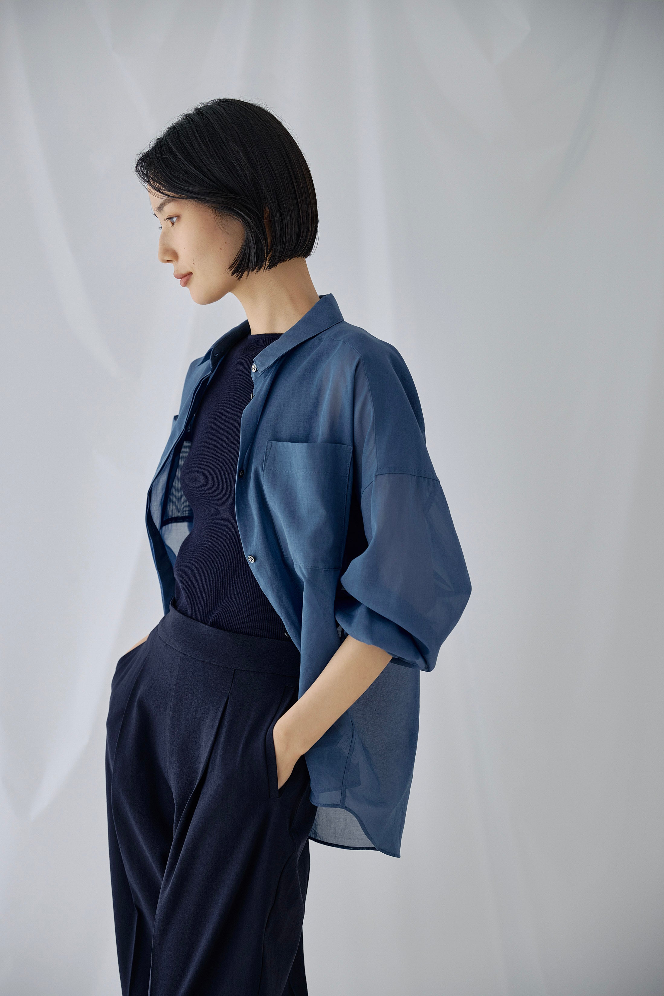 Sheer Layers for Summer｜夏の「お守り服」になる、大人のシアーアイテム