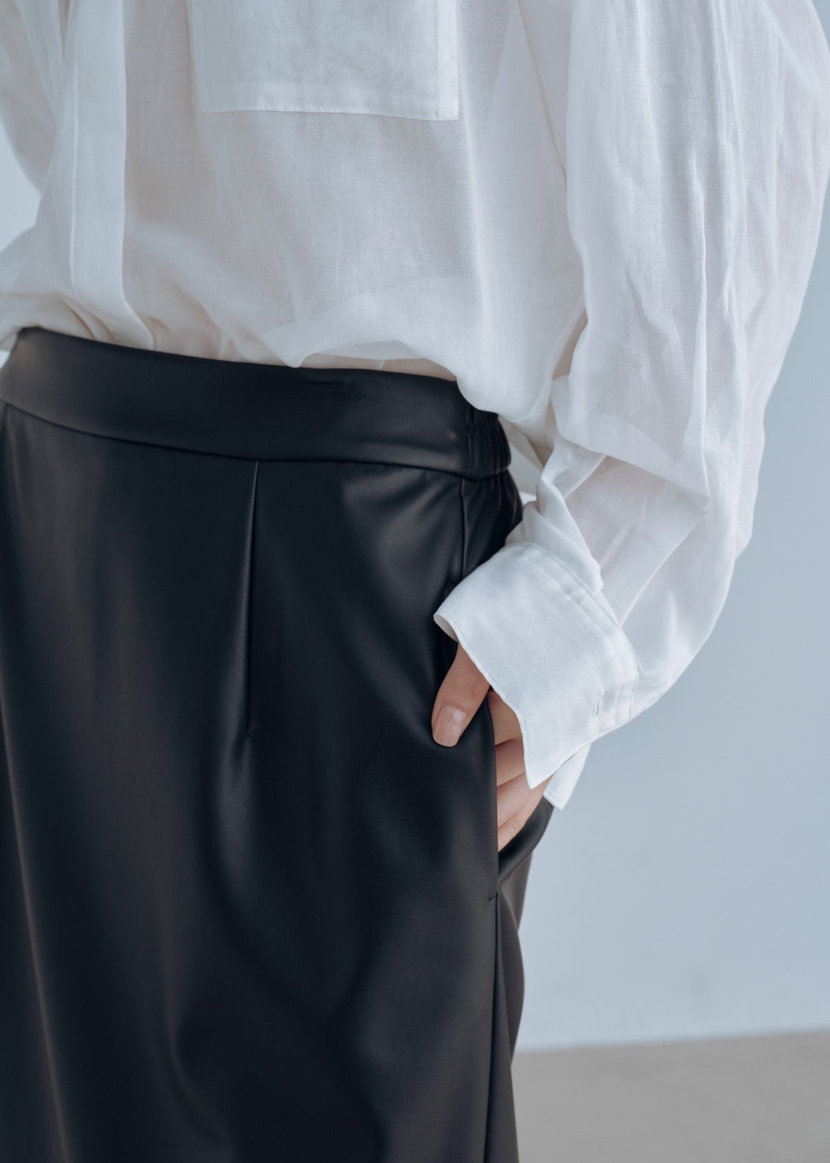 ストレッチレザレットスカート