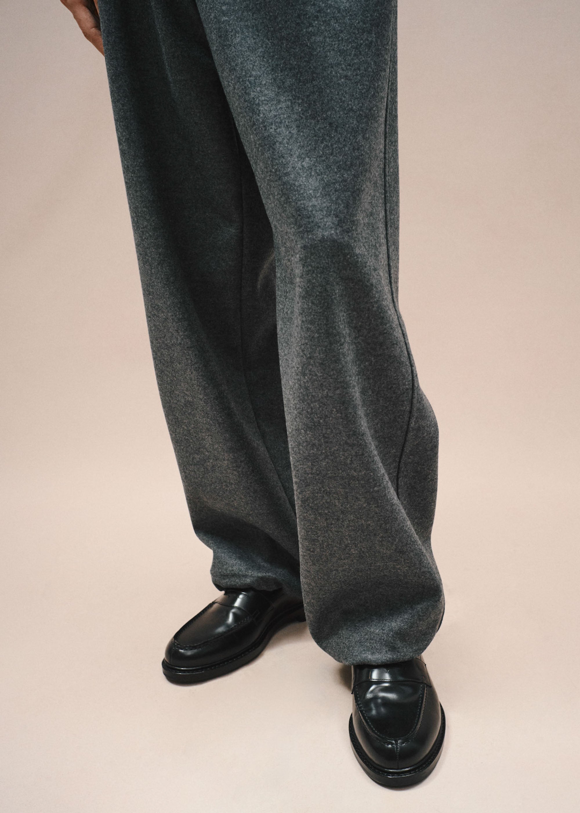 コンプレストウールジャージーワイドストレートパンツ