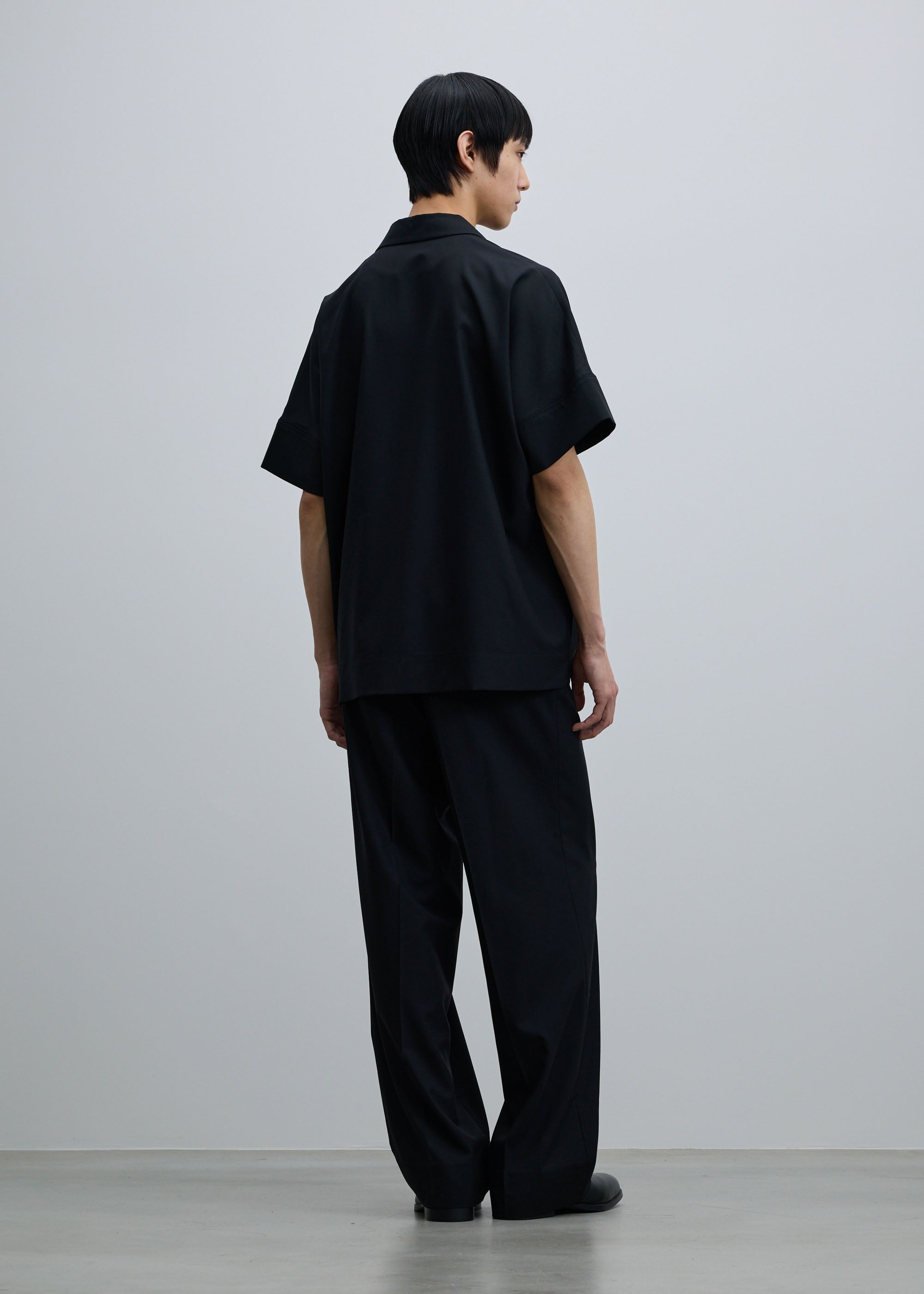 スーパー140ライトウールタックワイドストレートパンツ