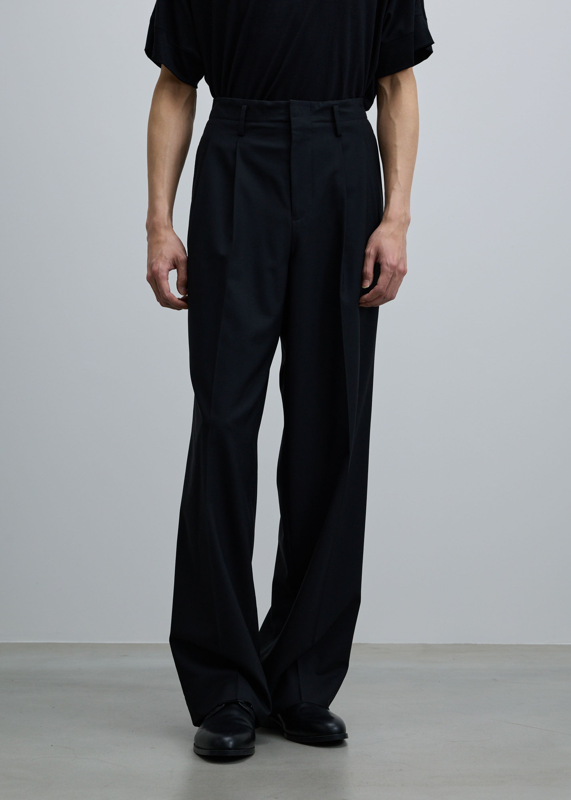 スーパー140ライトウールタックワイドストレートパンツ