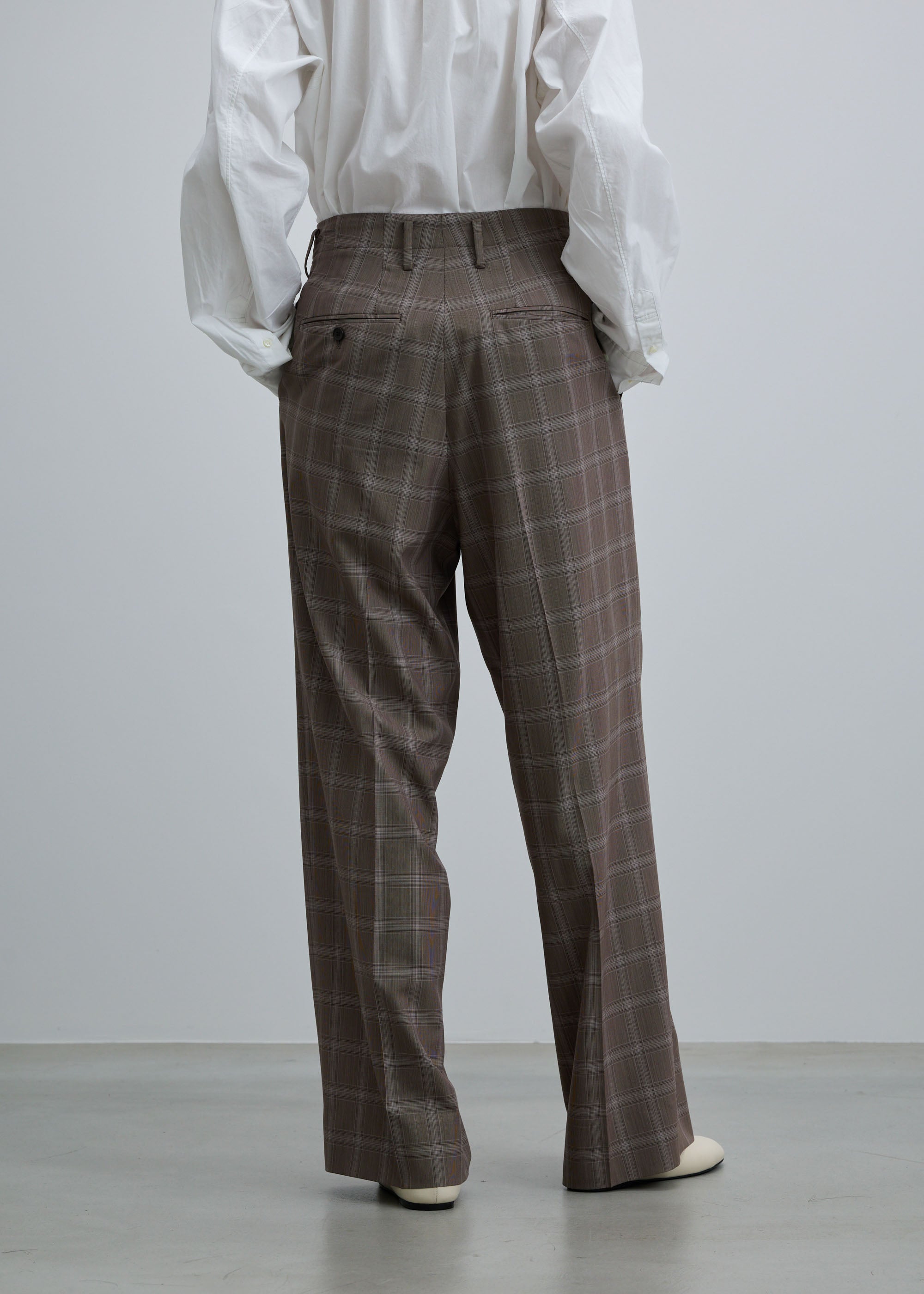 スーパー140ライトウールタックワイドストレートパンツ